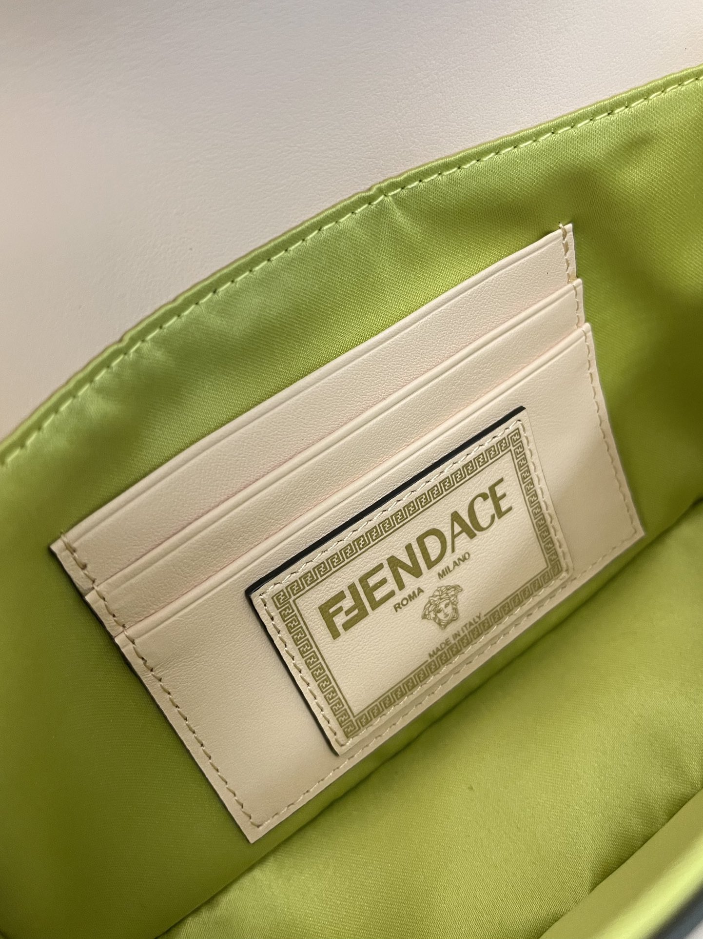 F**di small baguette bag-20x15x9cm