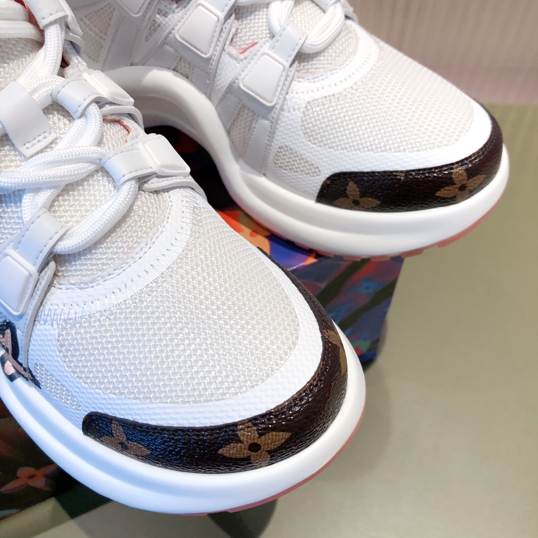 l0*is V*t0n archlight sneaker