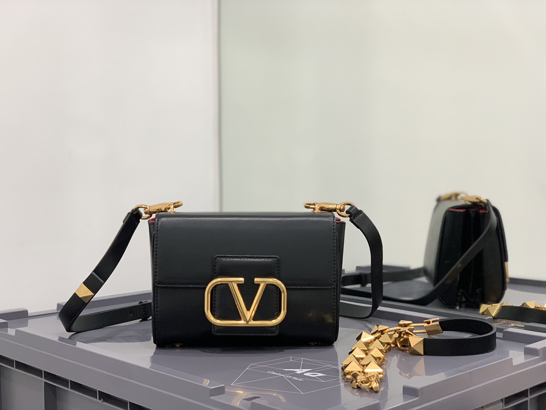 Va1e*ntin0 handbags-20*15*7cm