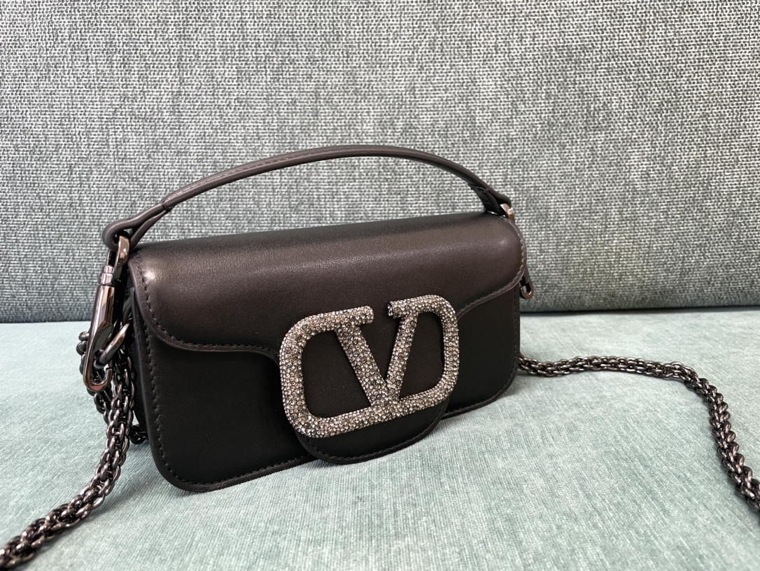 Va1e*ntin0 handbags-20*15*7cm