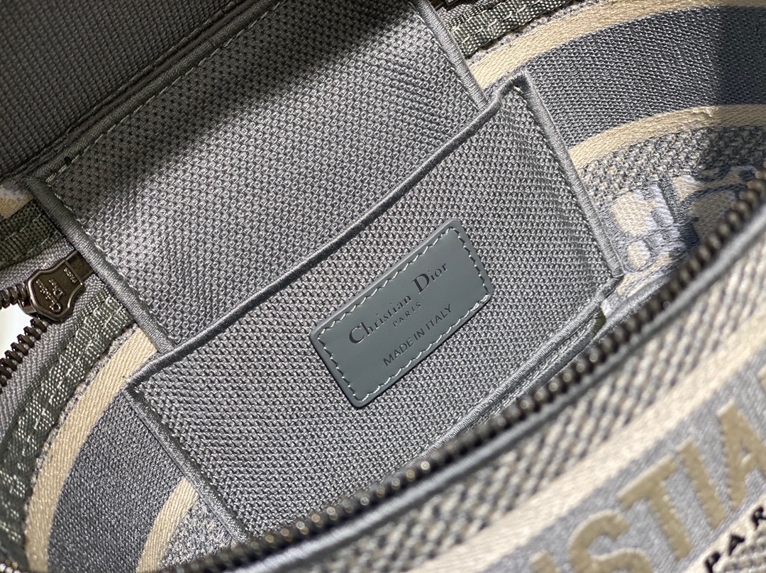 D*or cosmetic bag-18*.5*13*10.5cm