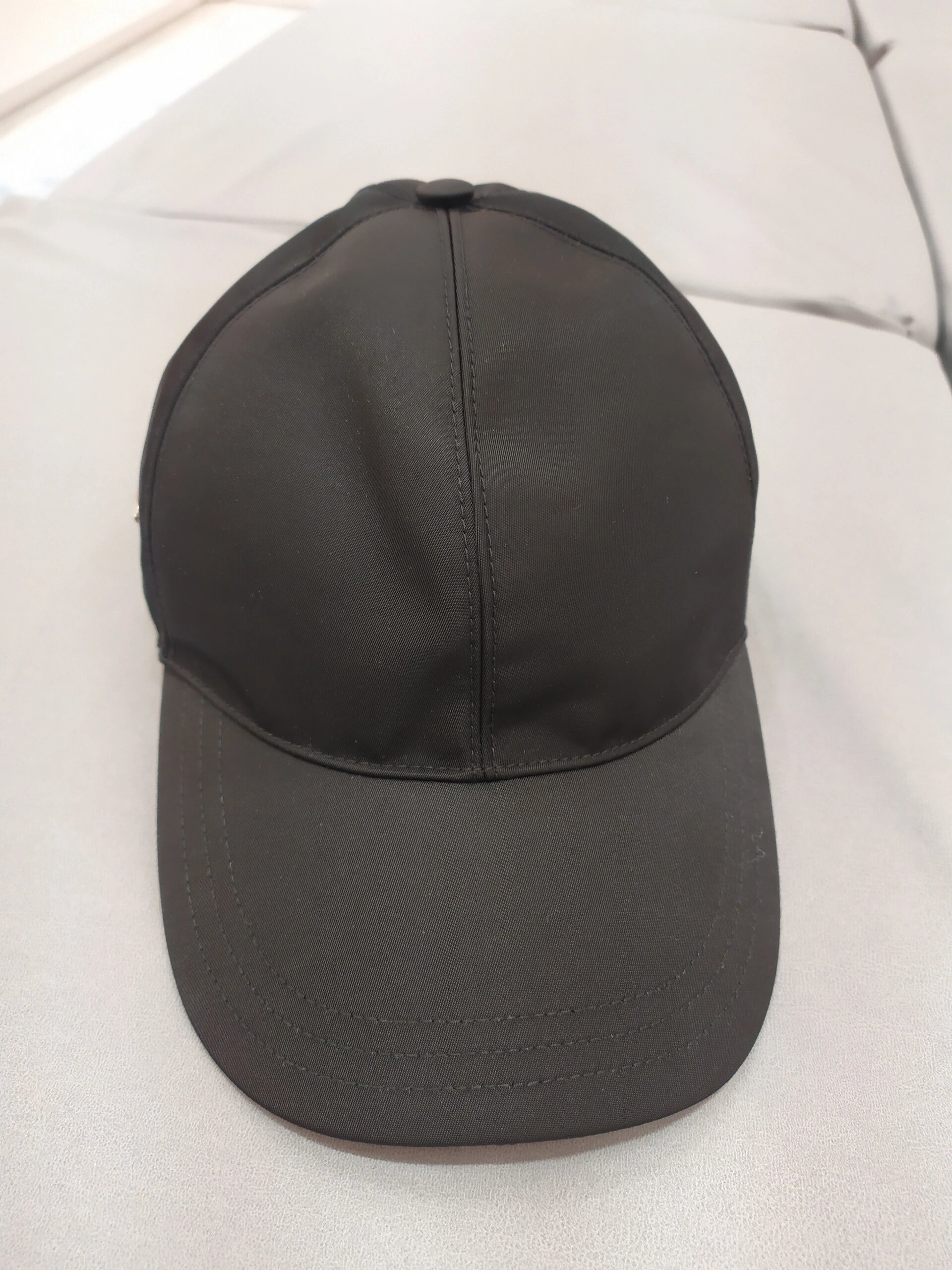 Pra*a hats