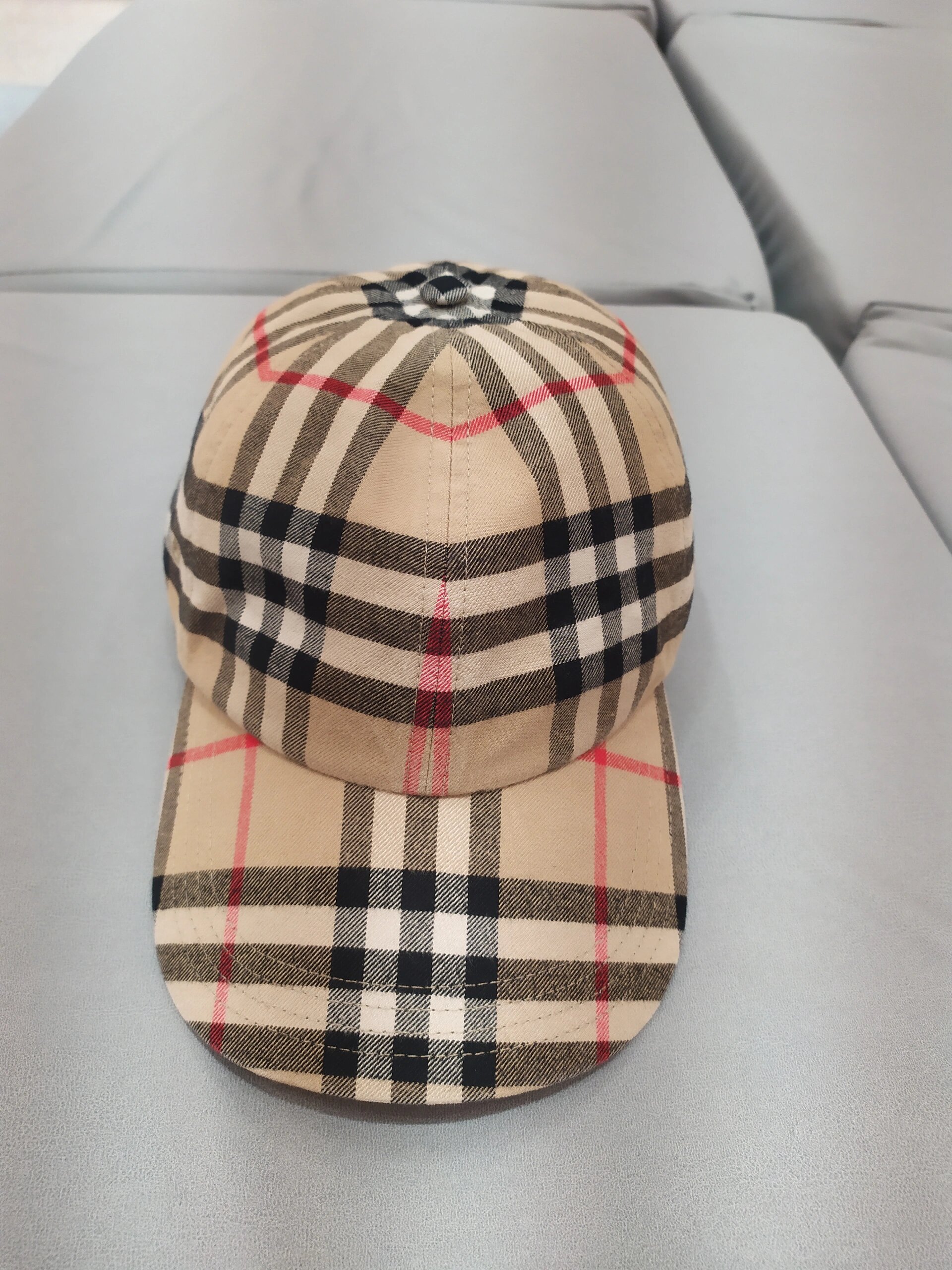 B**rry hats