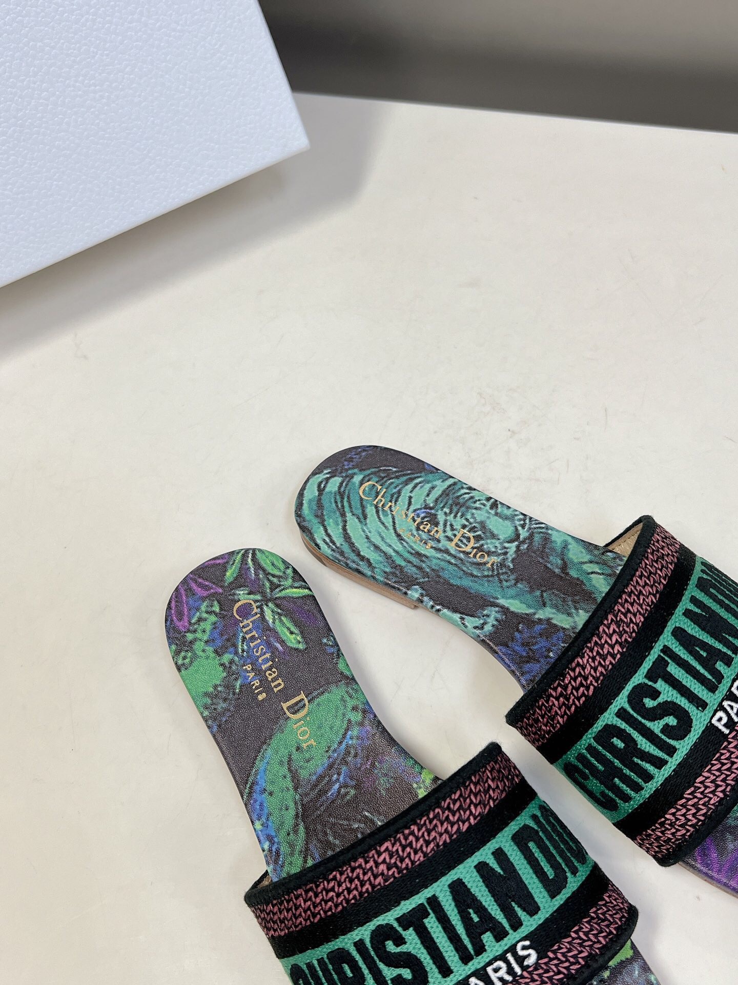 D*or slides
