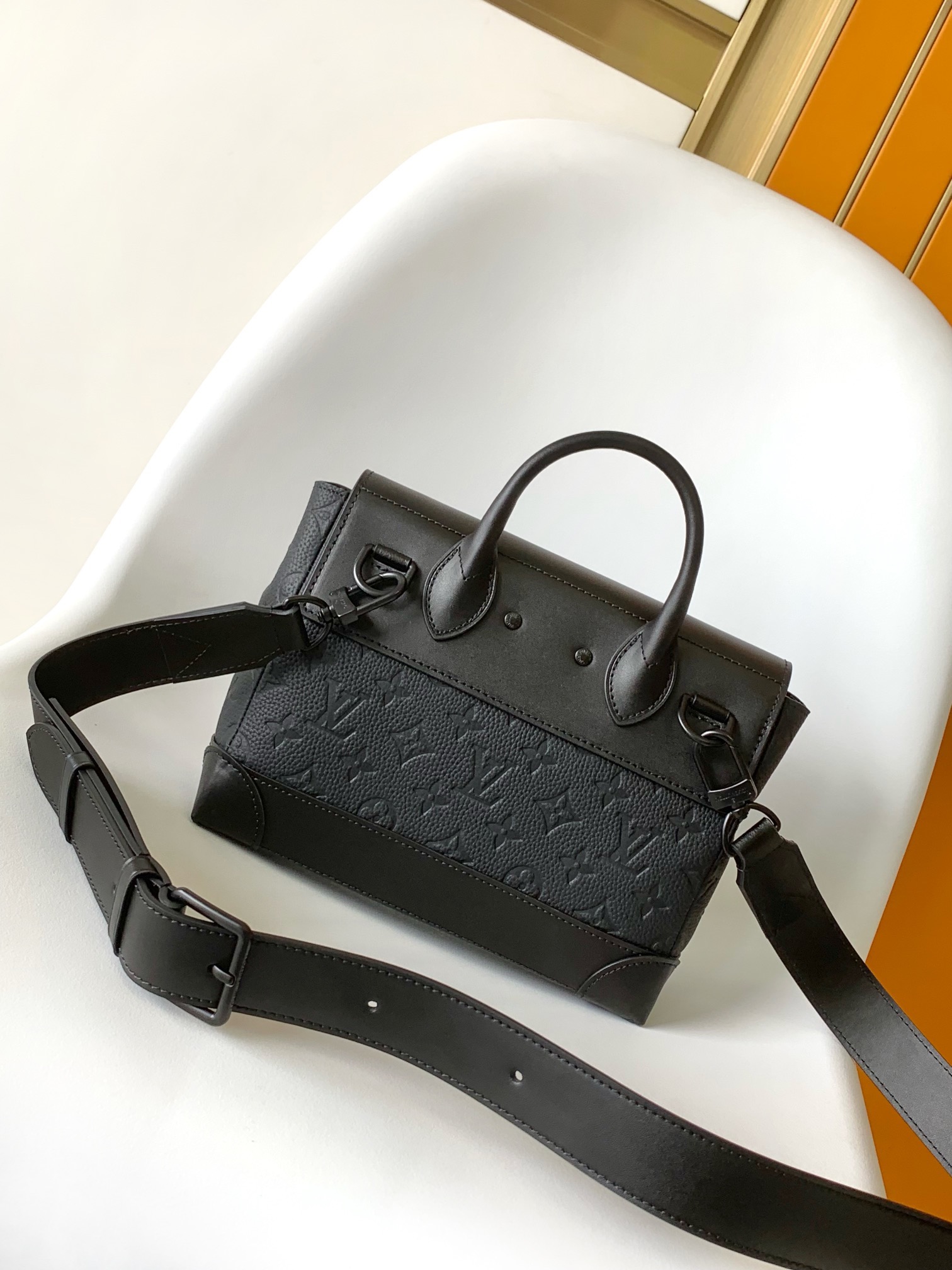 l0vis Vvtt0n pochette steamer -m46953-25 x 19 x 8 cm