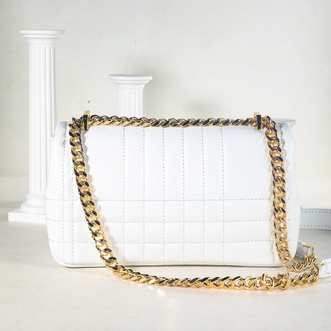 B**rry chain bag