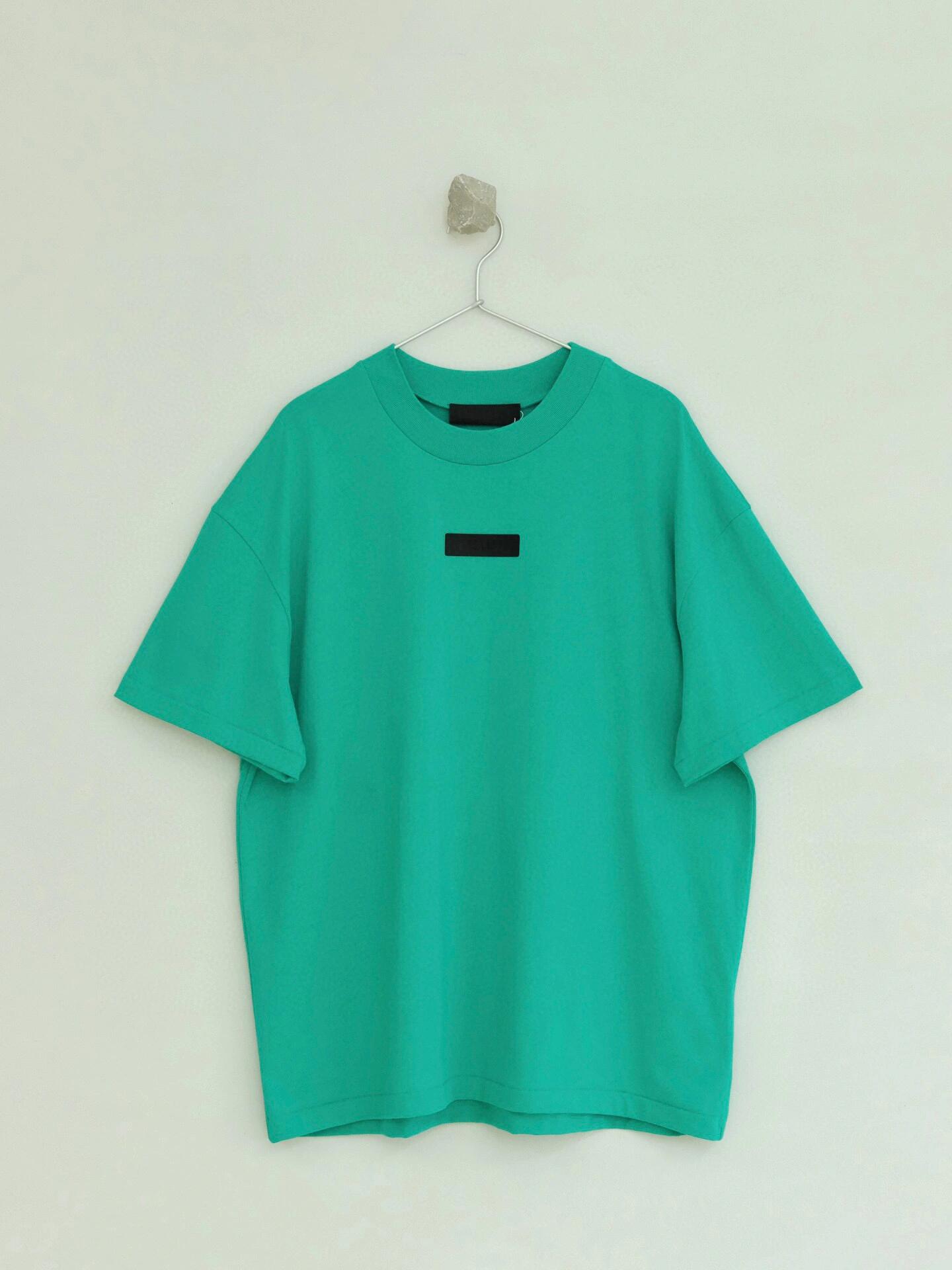 Eeeentials Shirt