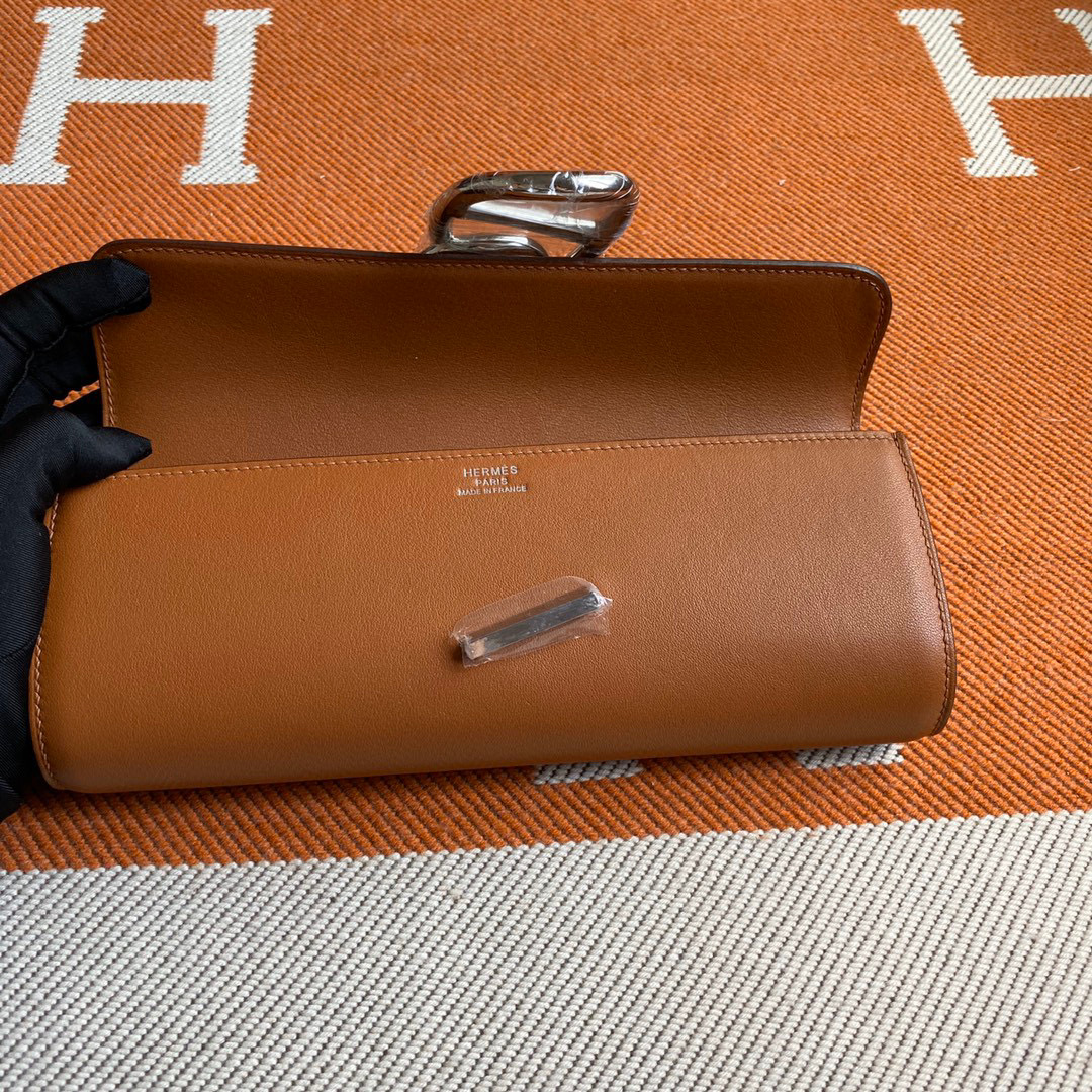 H**mes egee pouch