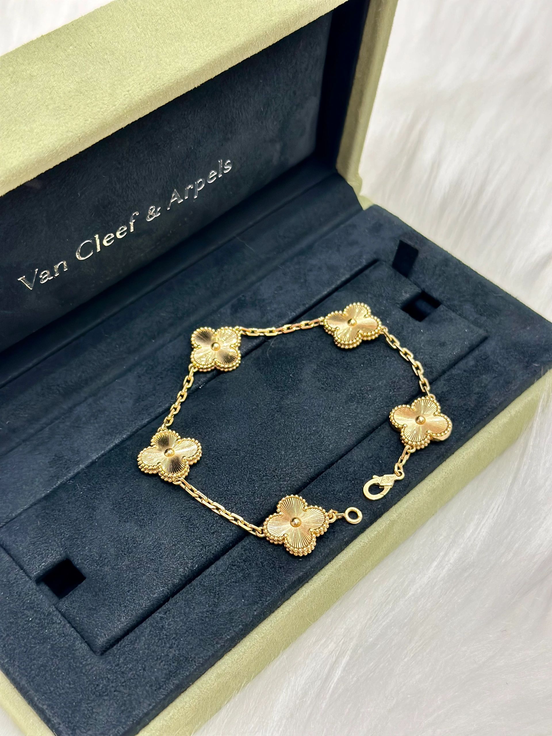 VCA Bracelet