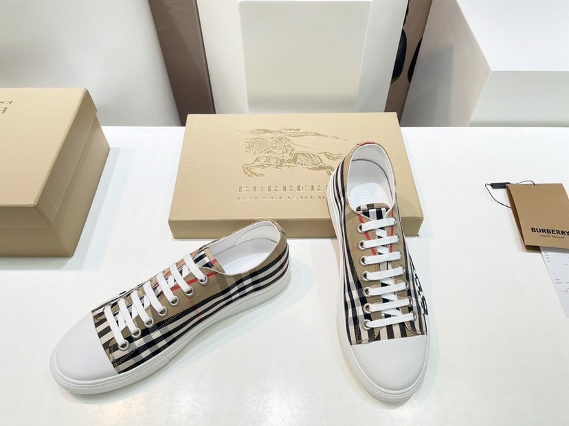 Bv*b*rry sneakers