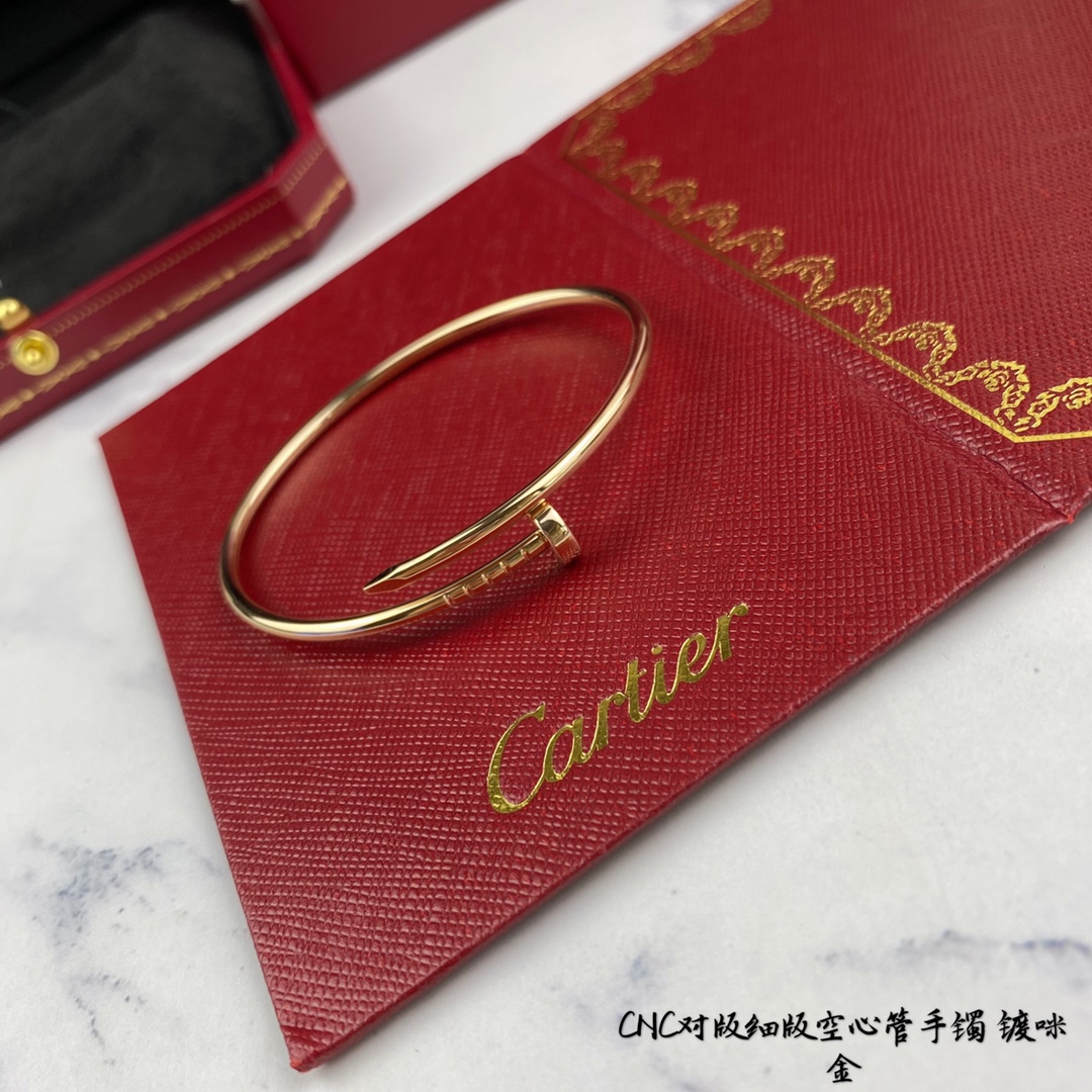Ca*t*er bracelet