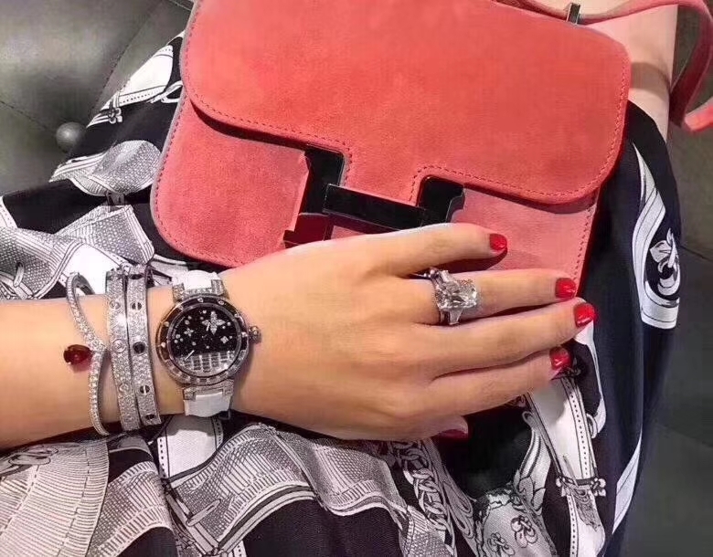 Ca*t*er bracelet