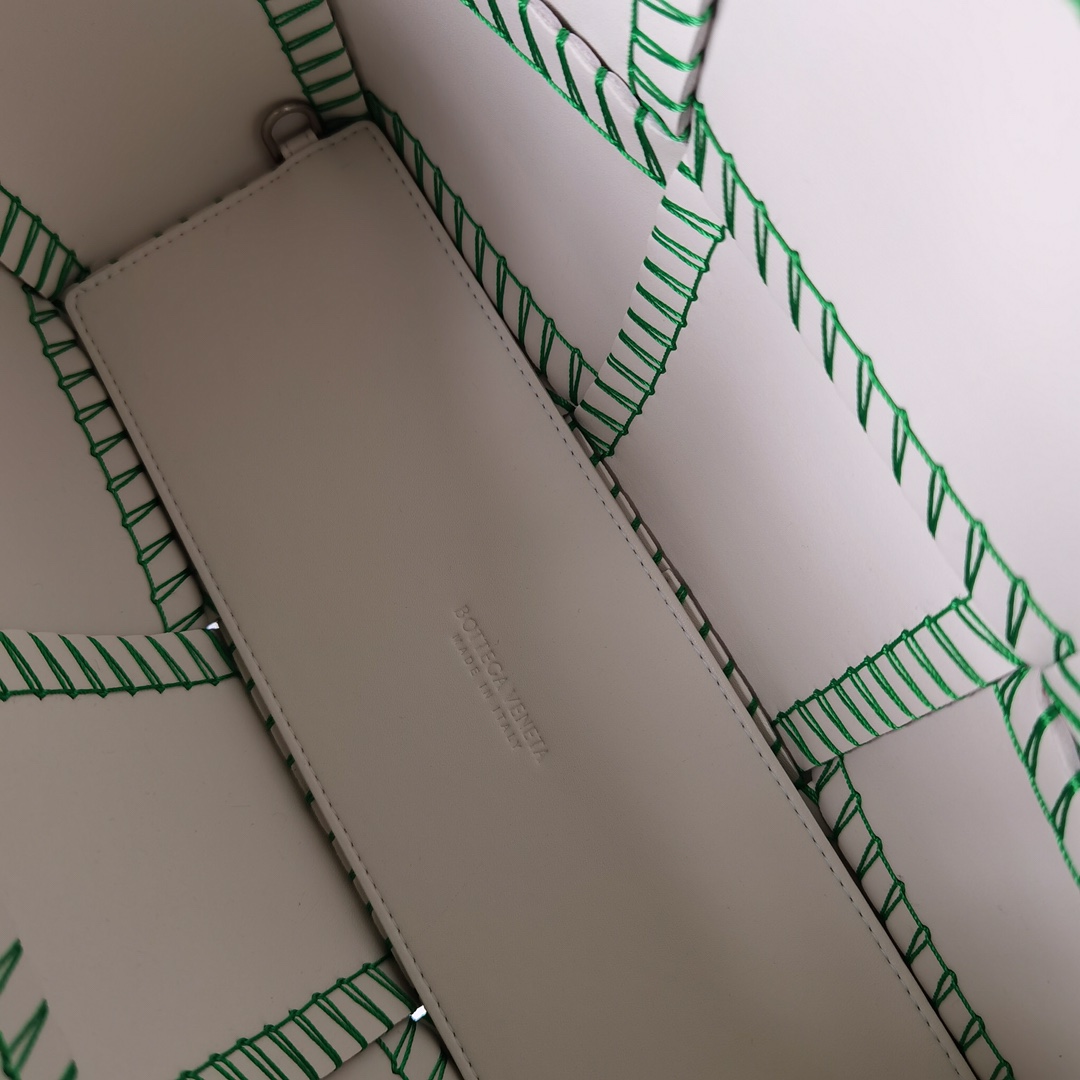 B0tte*a arco tote-30x20x11.5cm