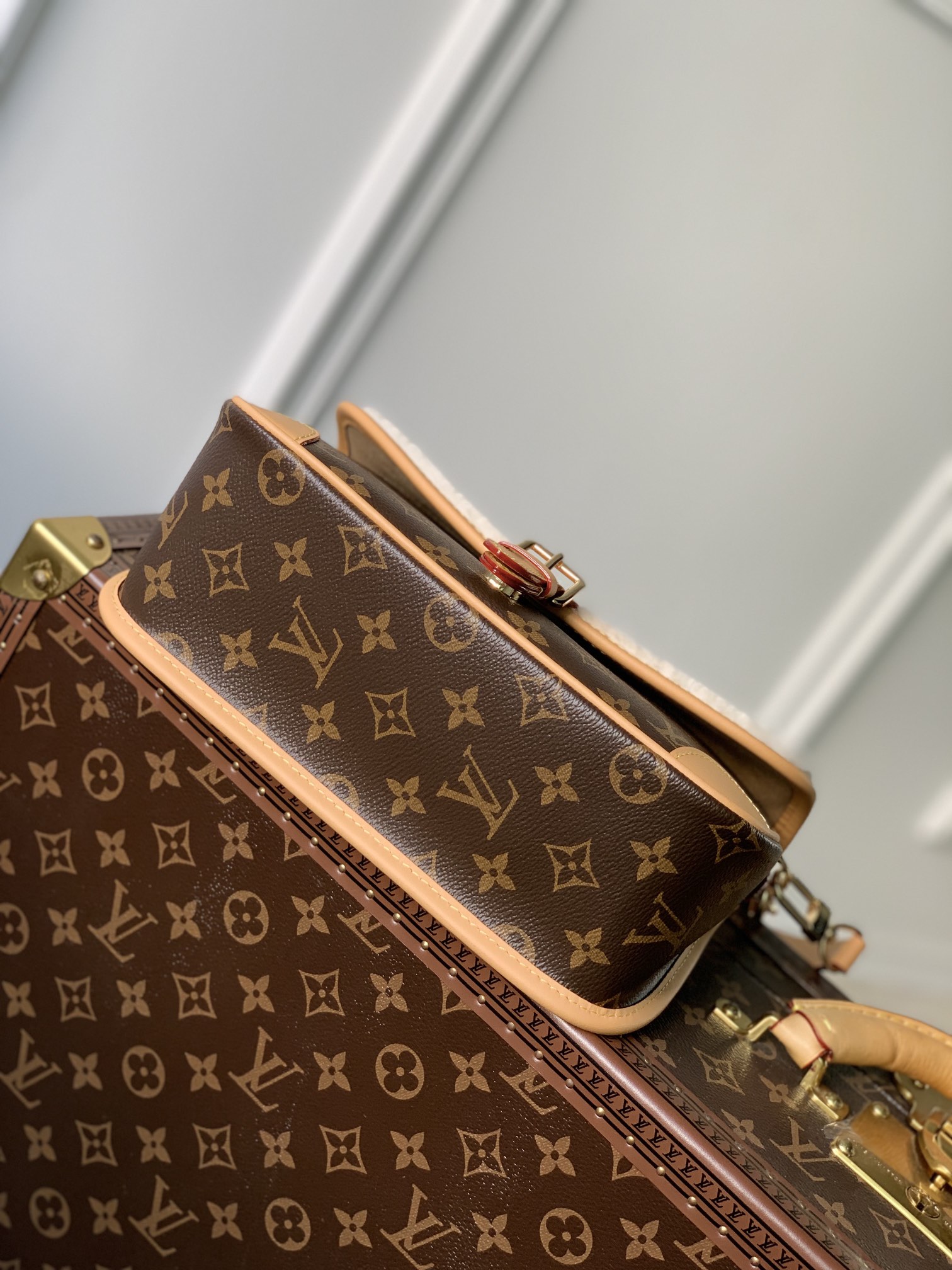 l0*is V*t0n diane handbags-25*9*15cm