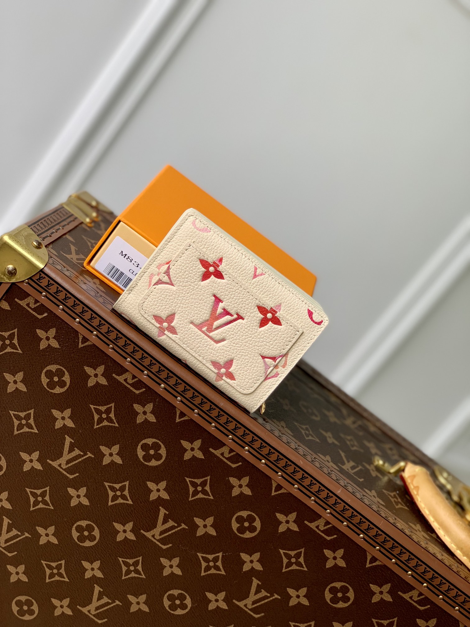 l0*is V*t0n cléa wallet-11*8.5*3.5cm