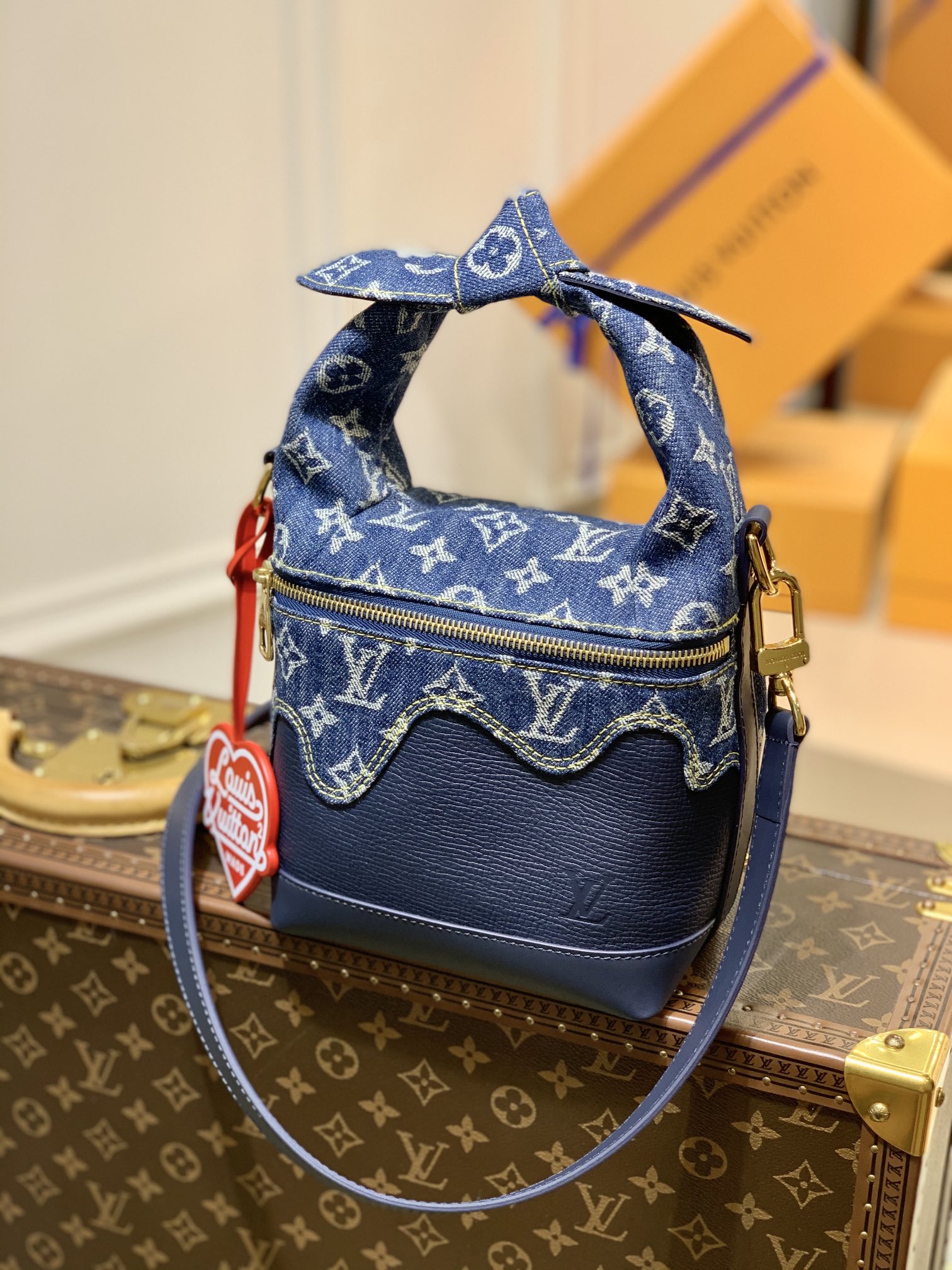 l0*is V*t0n japanese cruiser handbags-23*28*10 cm