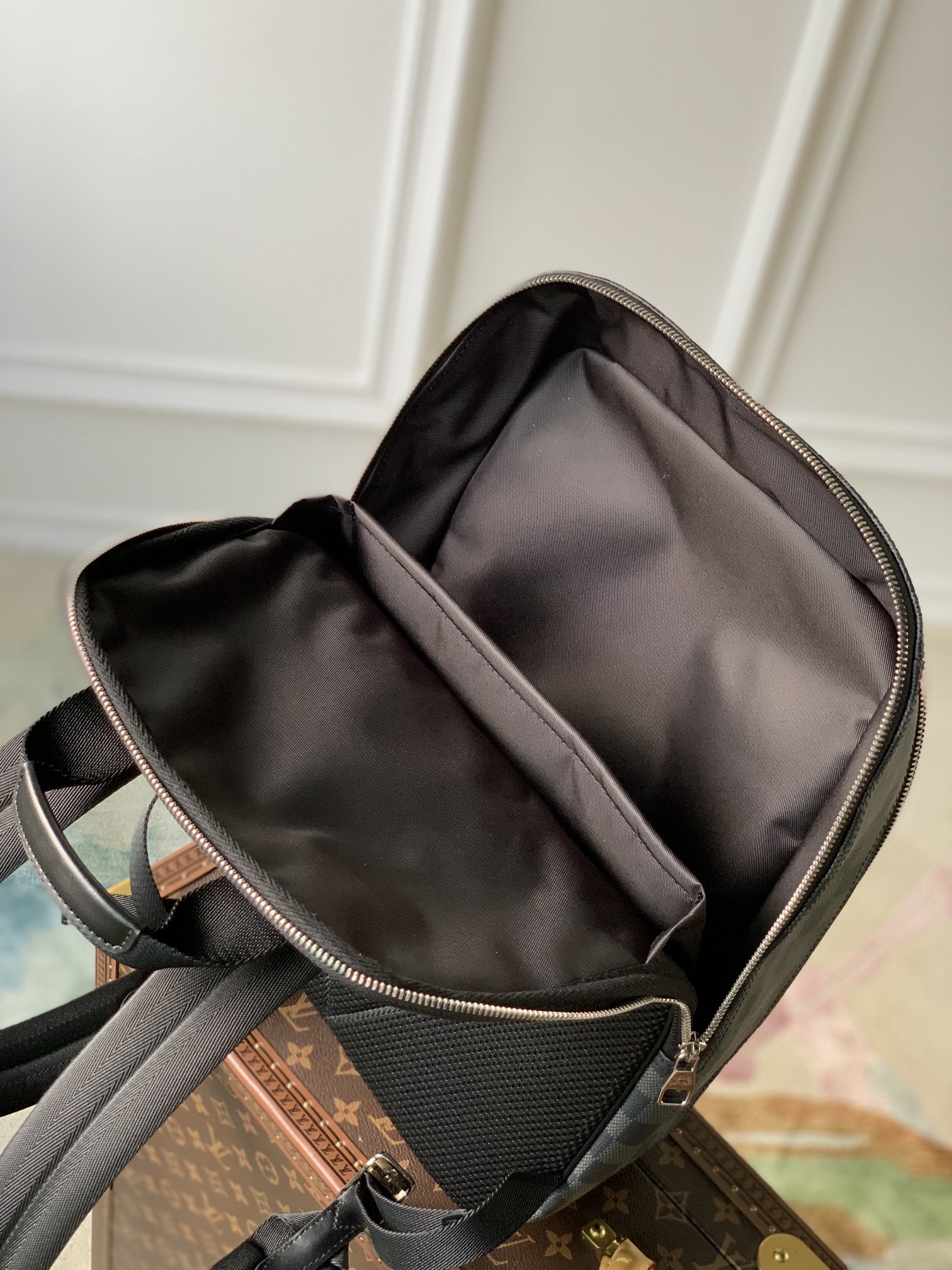 l0*is V*t0n michael damier infini onyx backpsck-29*42*13cm