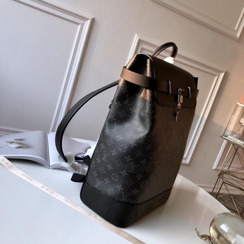 l0*is V*t0n steamber backpsck-32*45*16cm