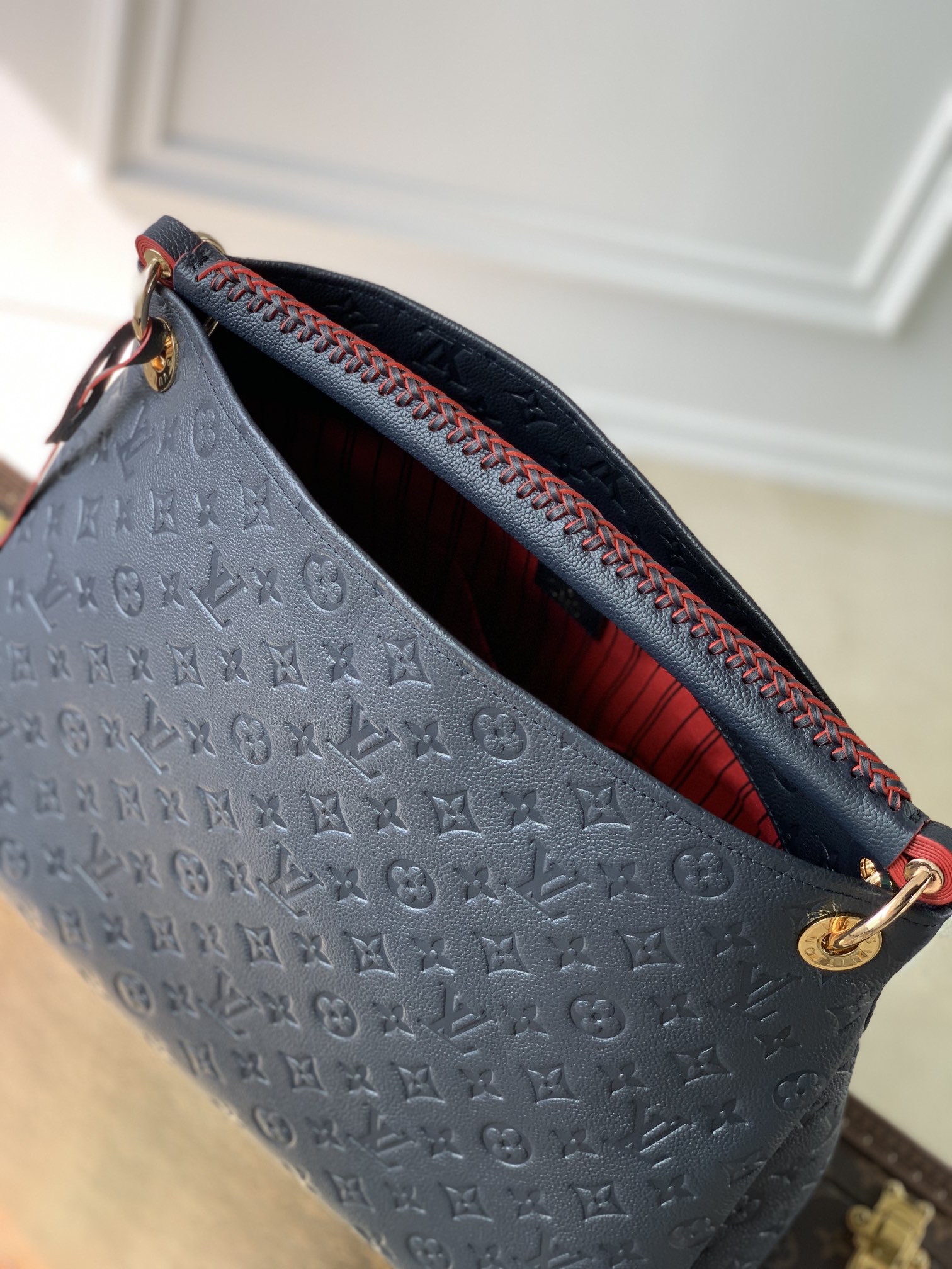 l0*is V*t0n artsy handbag-navy blue-47*32*22cm