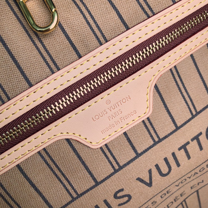 l0*is V*t0n neverfull gm (brown inside) -40*33*20cm