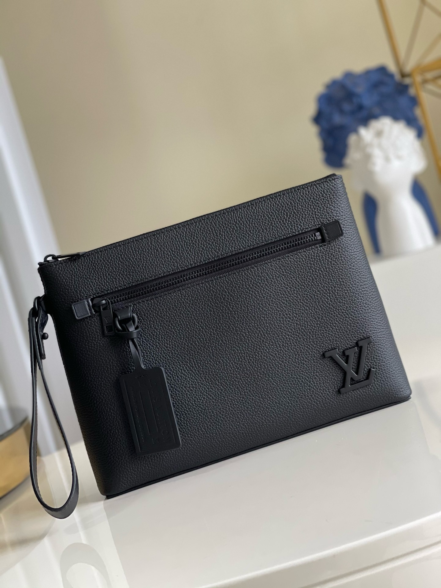 l0vis Vvtt0n takeoff pouch-m11485-30 x 22 x 5cm