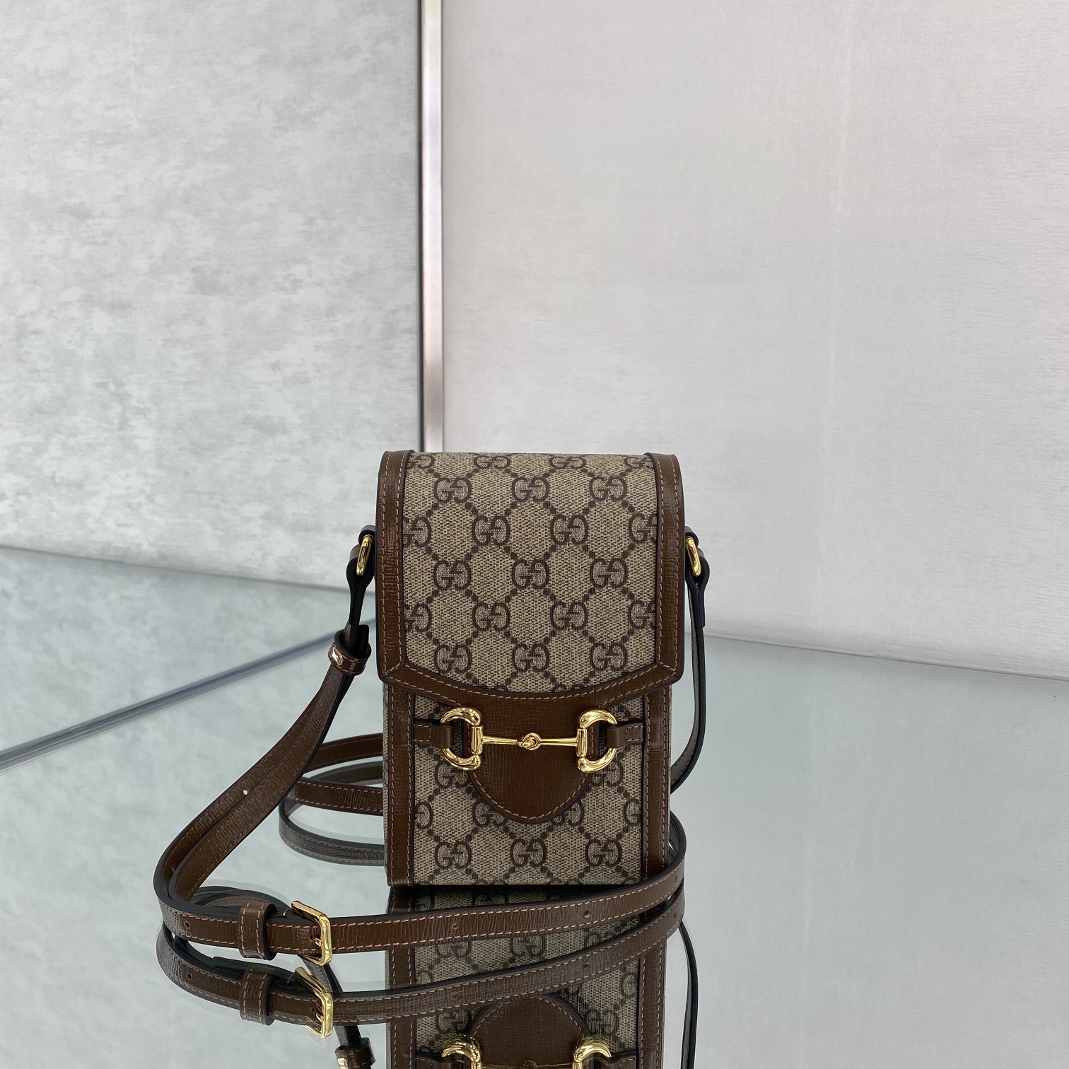 G*u*i liberty 1955 handbag-17x11x4cm