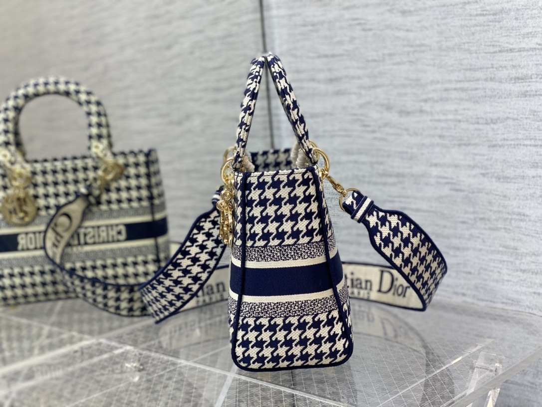 lady D*or handle bag-24cm