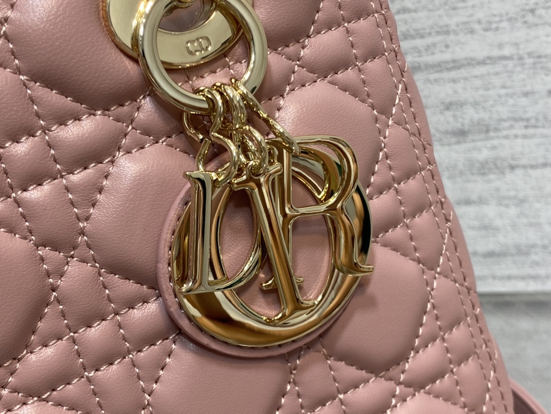 lady D*or handle bag-24cm