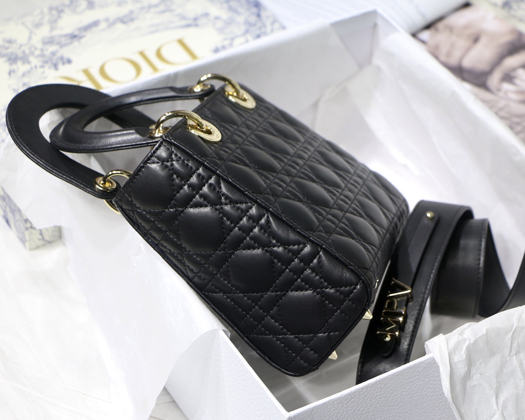 lady D*or handle bag-24cm