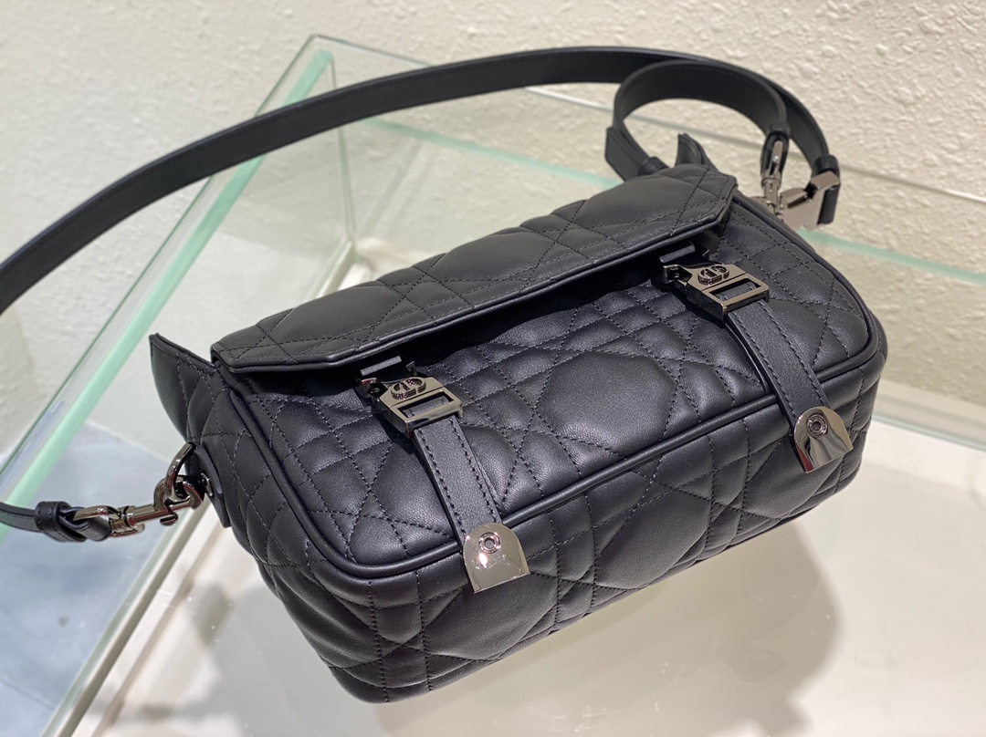 D*or camp bag-23×15×8cm
