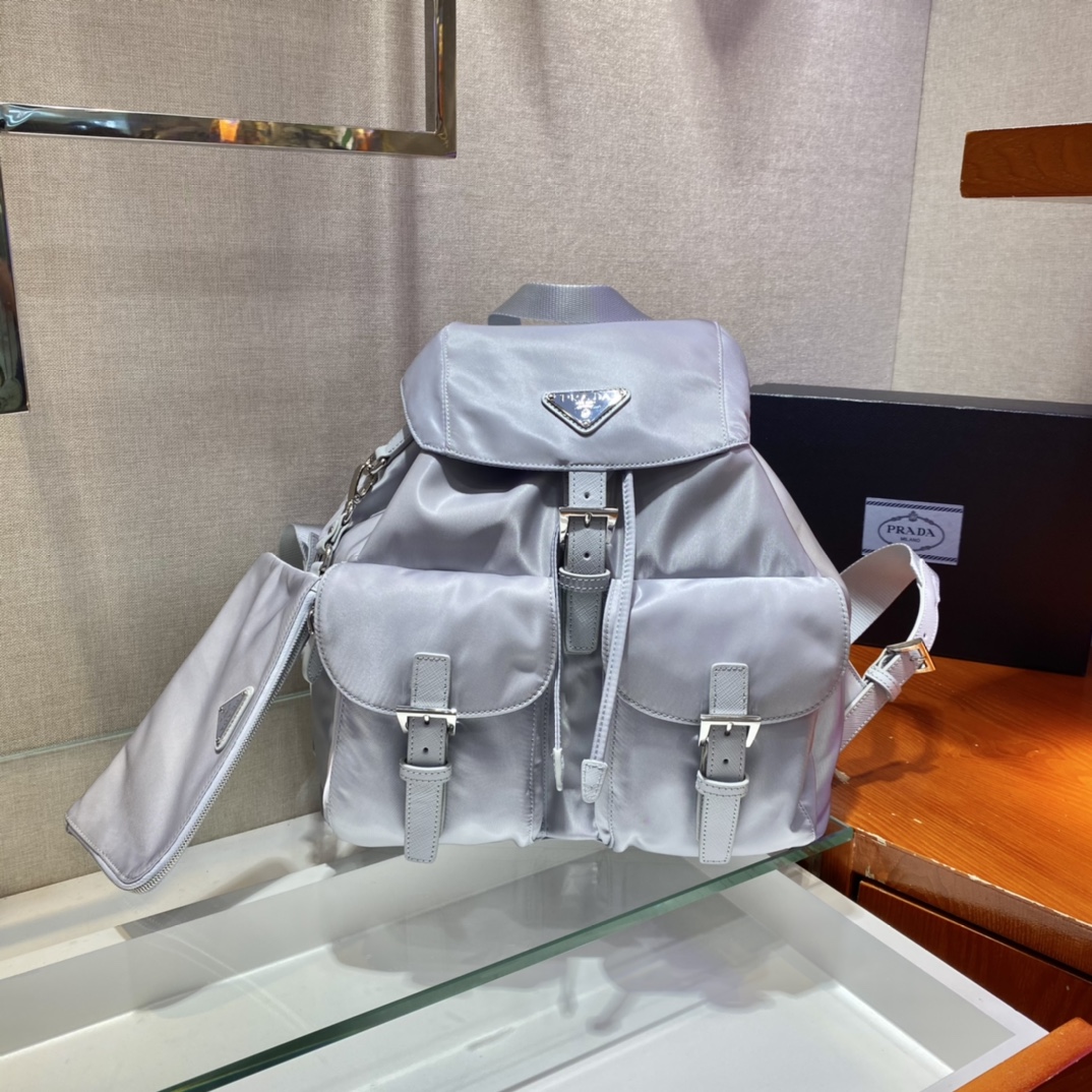 Pra*a backpack 1bz811-30*32*15cm