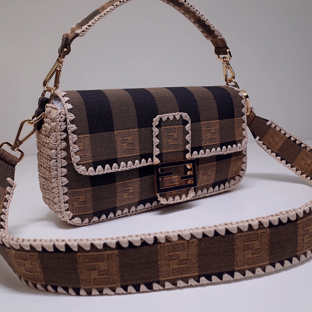F**di baguette bag-26x14x4cm