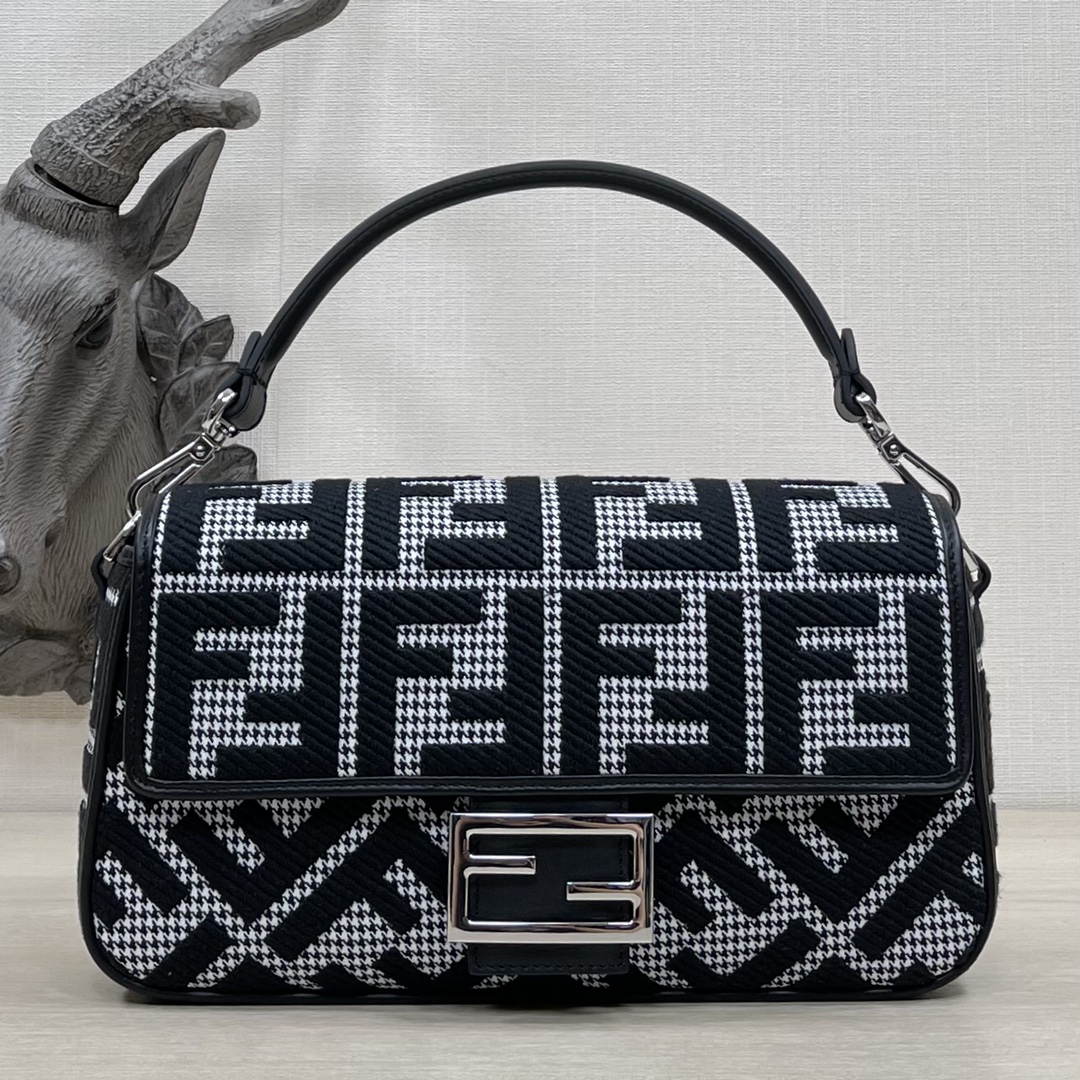 F**di baguette bag-27*15*11cm