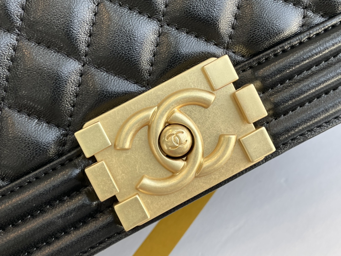 Ch@nel Boy Bag-Lambskin-20CM