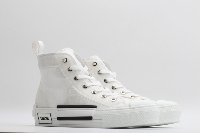 D*or high-top sneakers