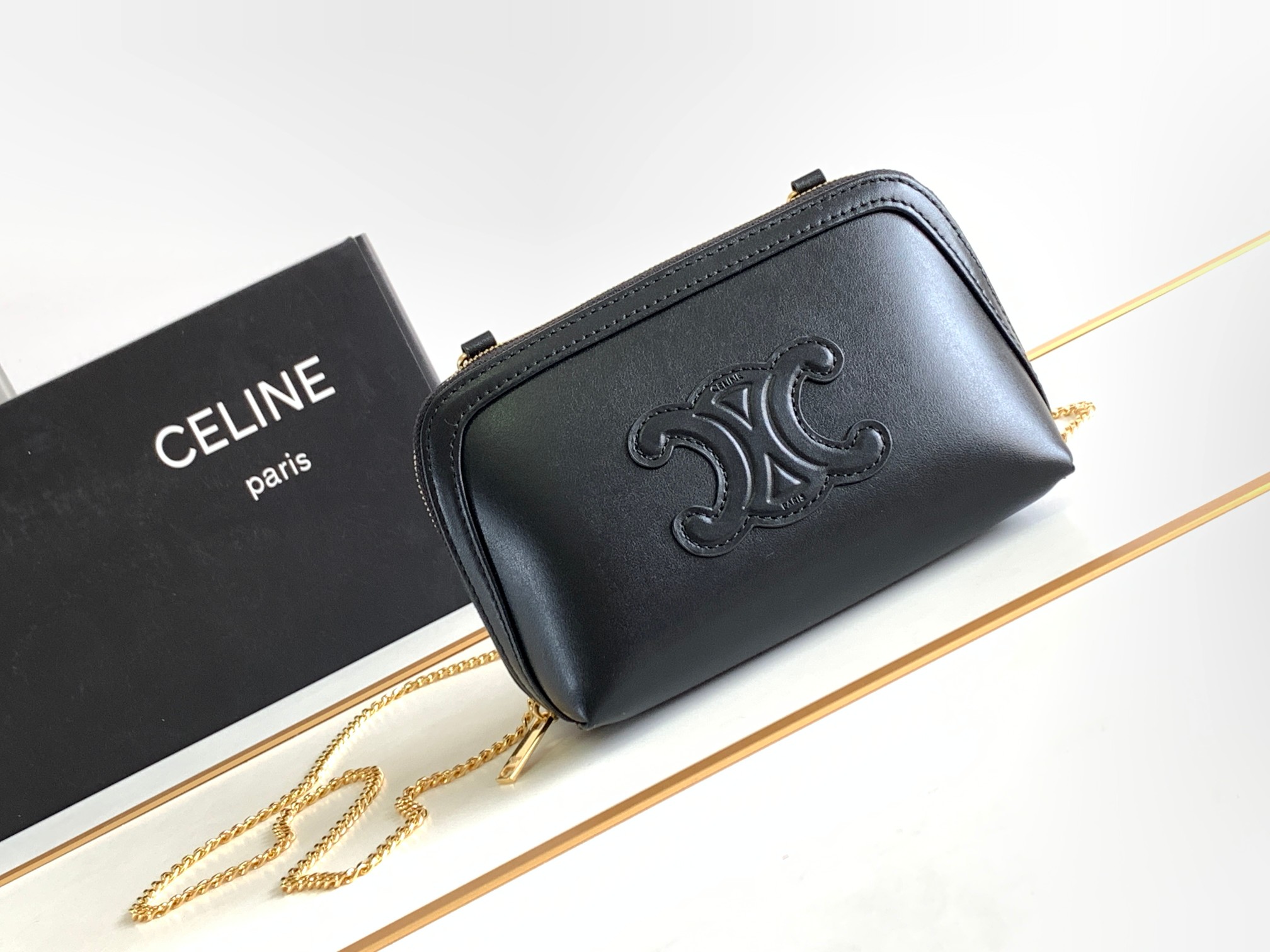 Celin Triomphe Shell Bag-16 X 11X 8CM