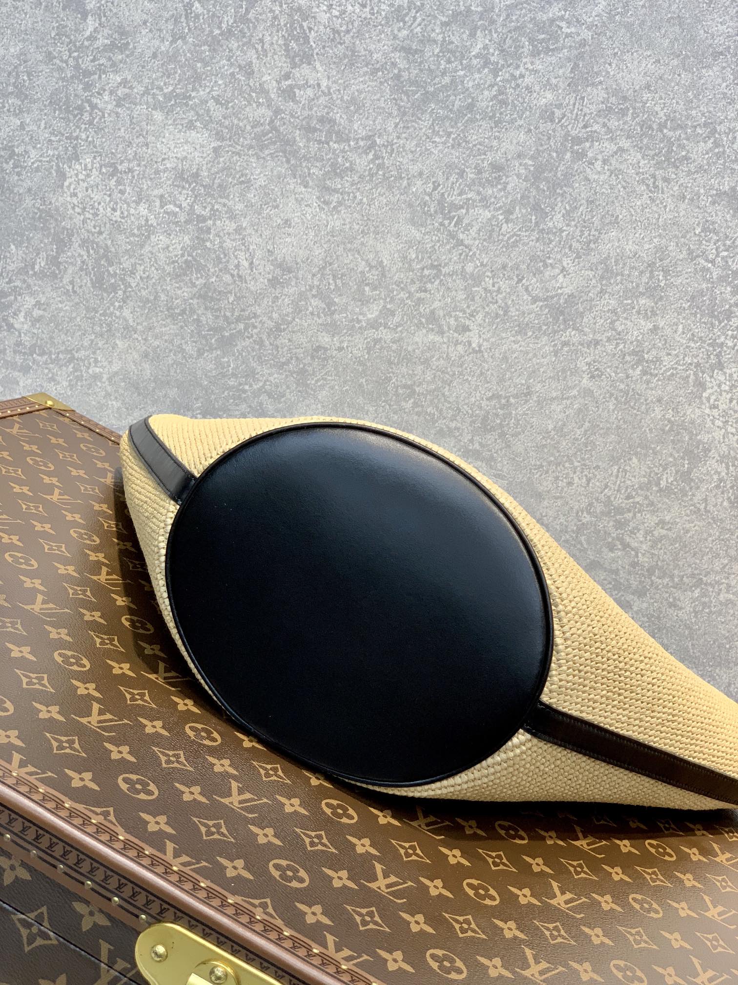 l0*is V*t0n tote-57*34*18cm