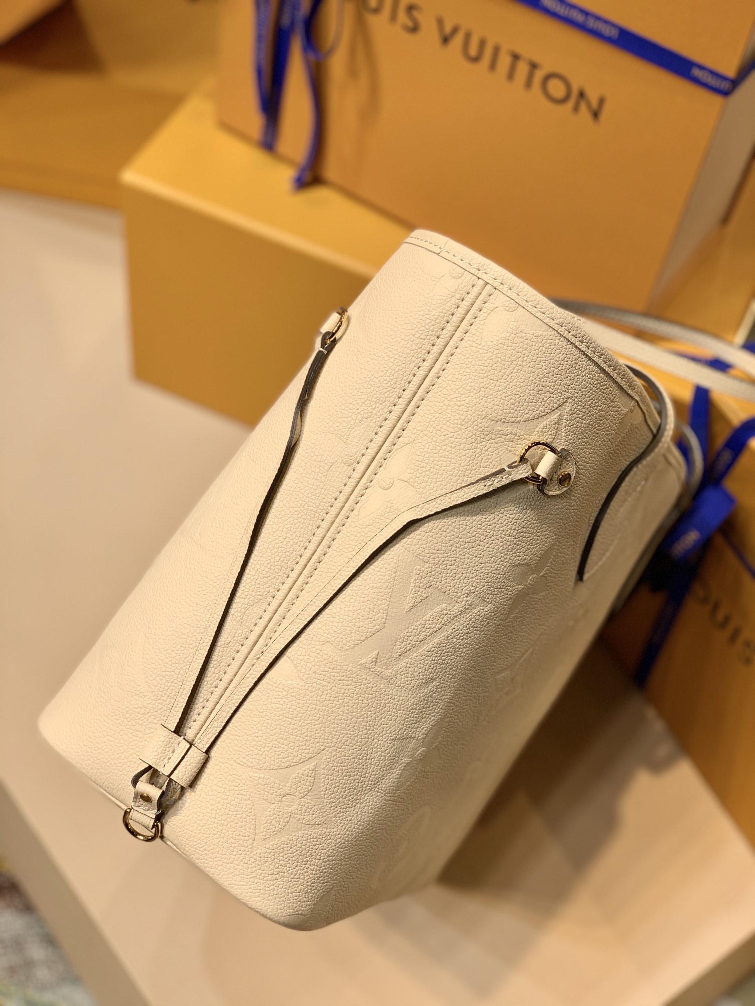 l0*is V*t0n neverfull mm-32*29*17cm