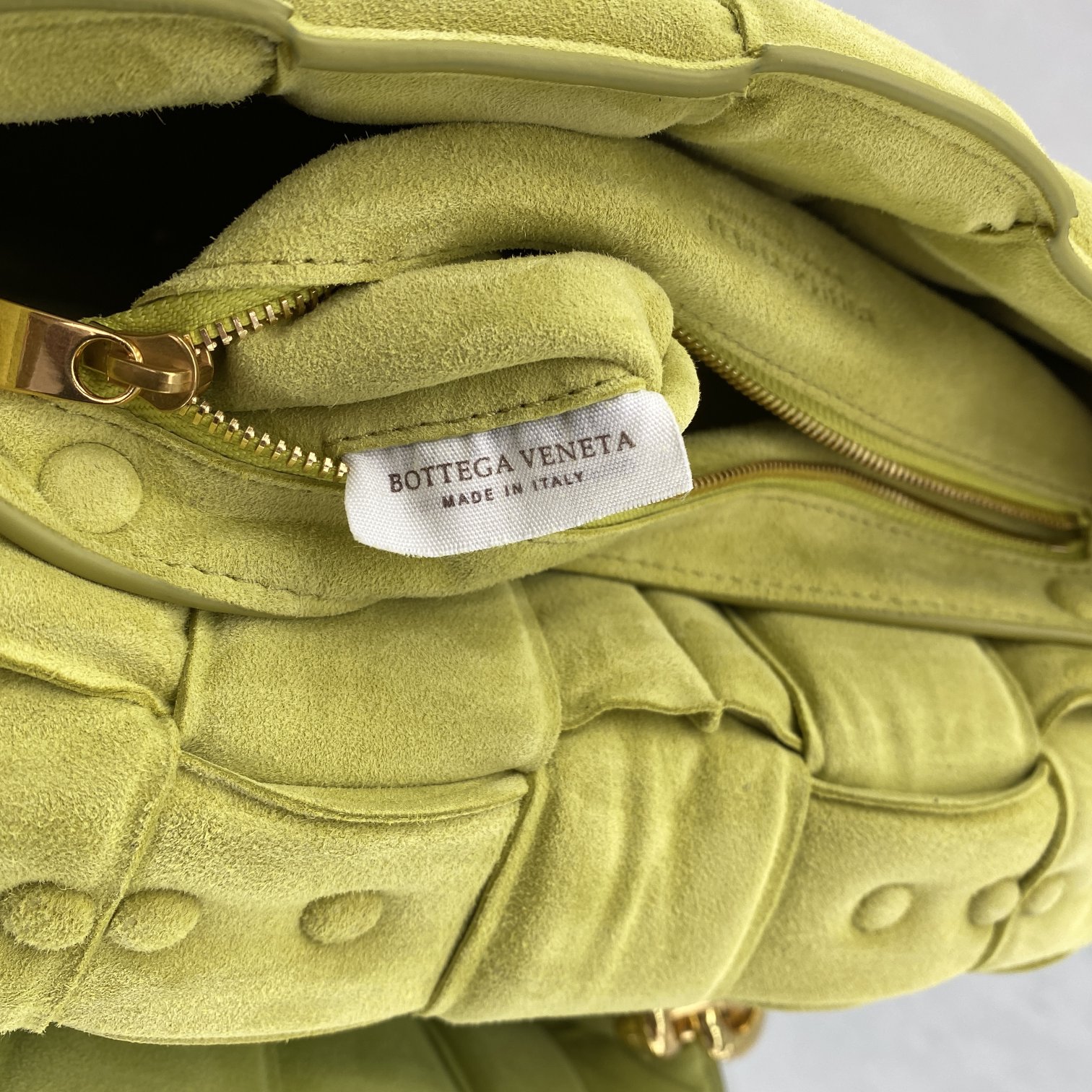 b0tte*a Ven*ta padded cassette bag-26*18*8cm