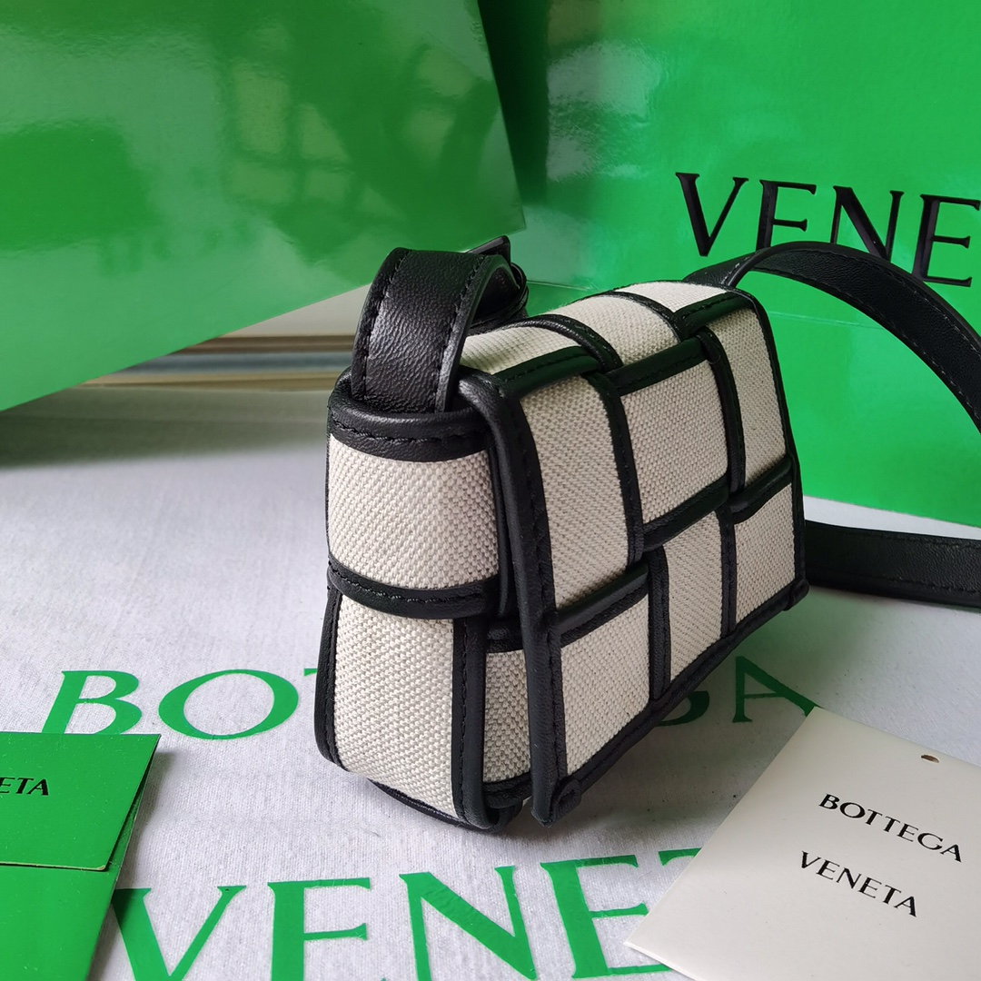 b0tte*a Ven*ta cassette bag-12x8x4cm