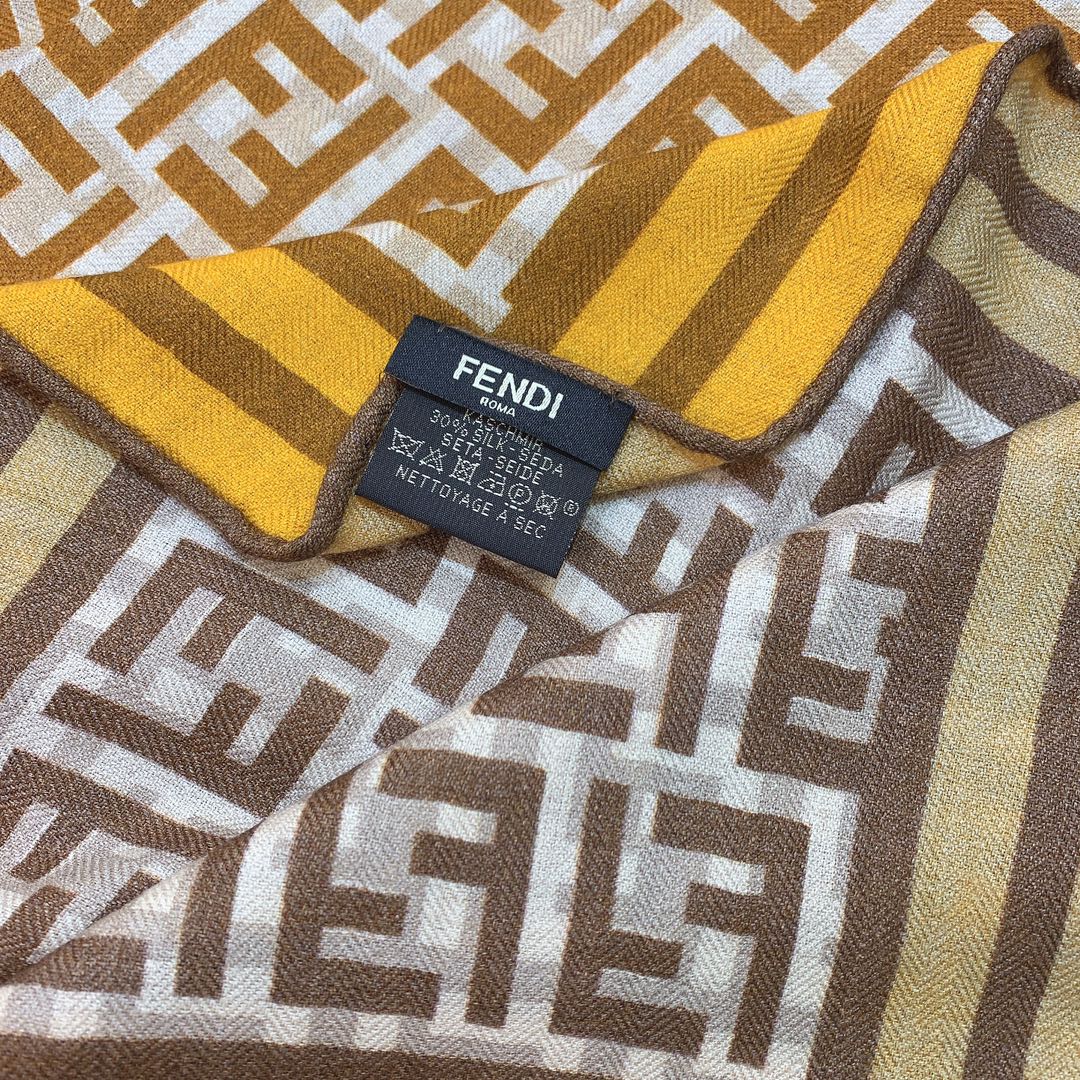 F**di shawls-140x140cm