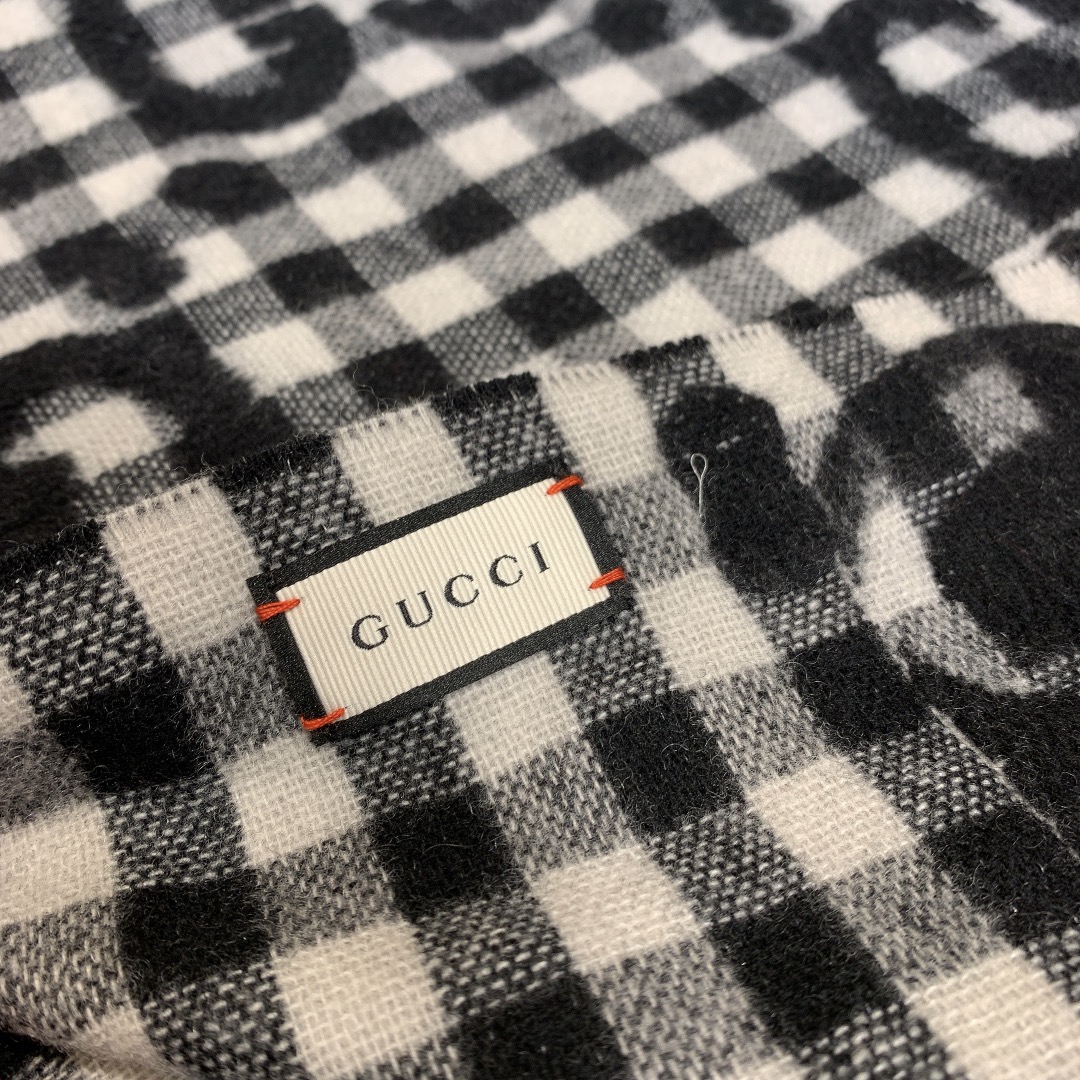 G*u*i scarf-35*240cm