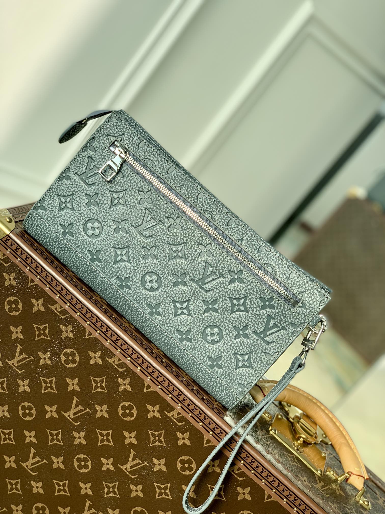 l0*is V*t0n m81556 pouch-29*15*9cm