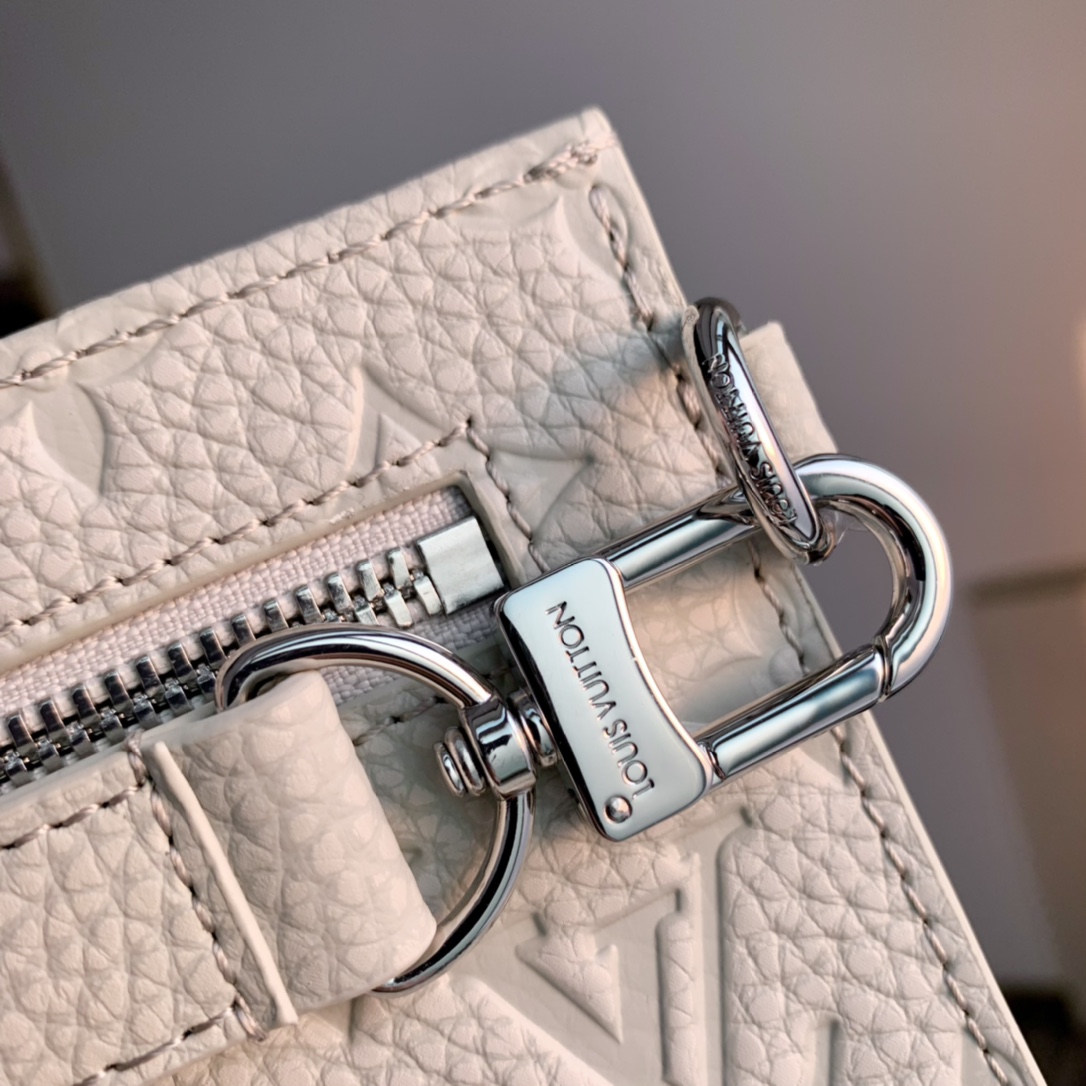l0*is V*t0n m81556 pouch-29*15*9cm