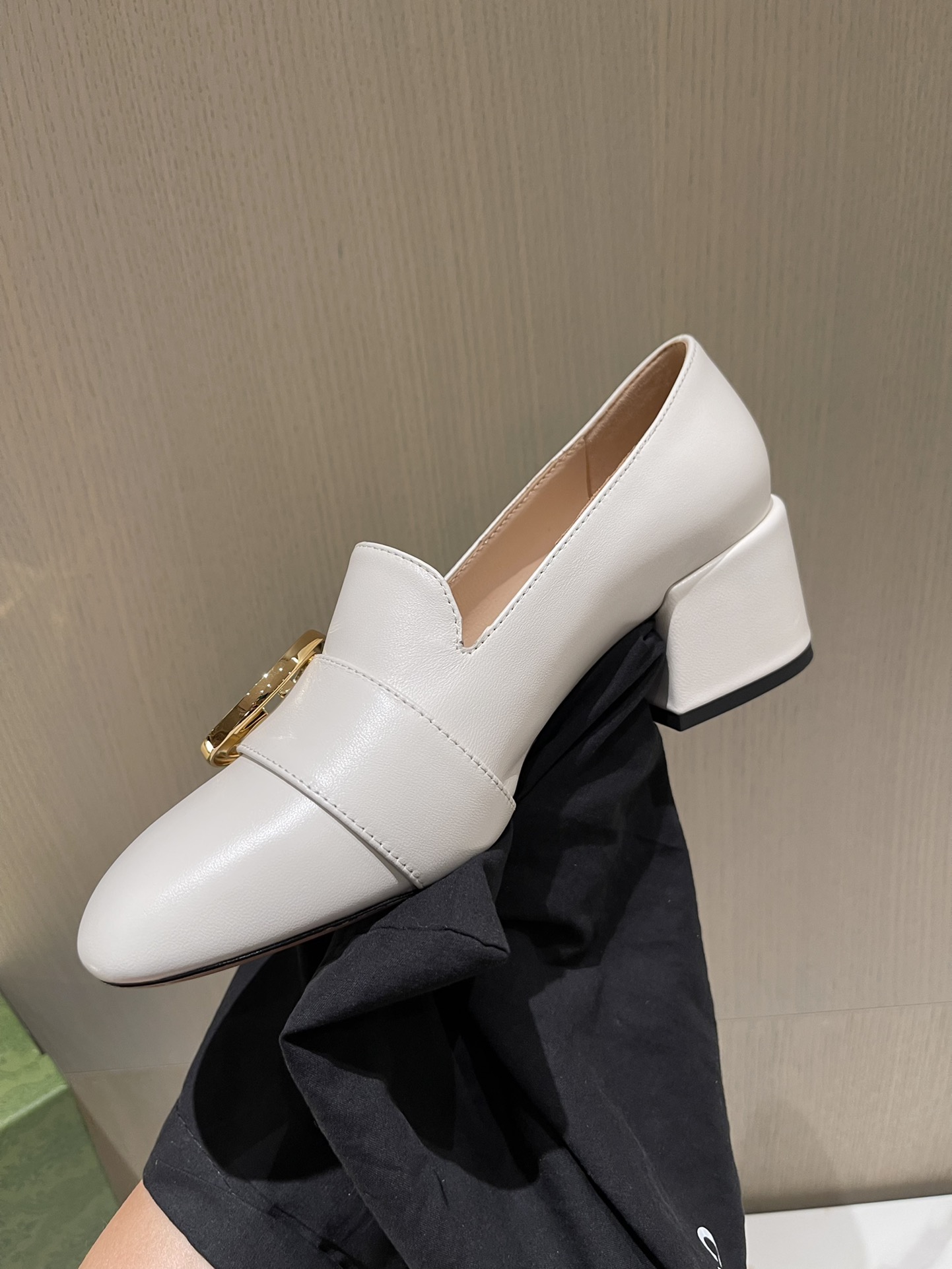 G*u*i loafers