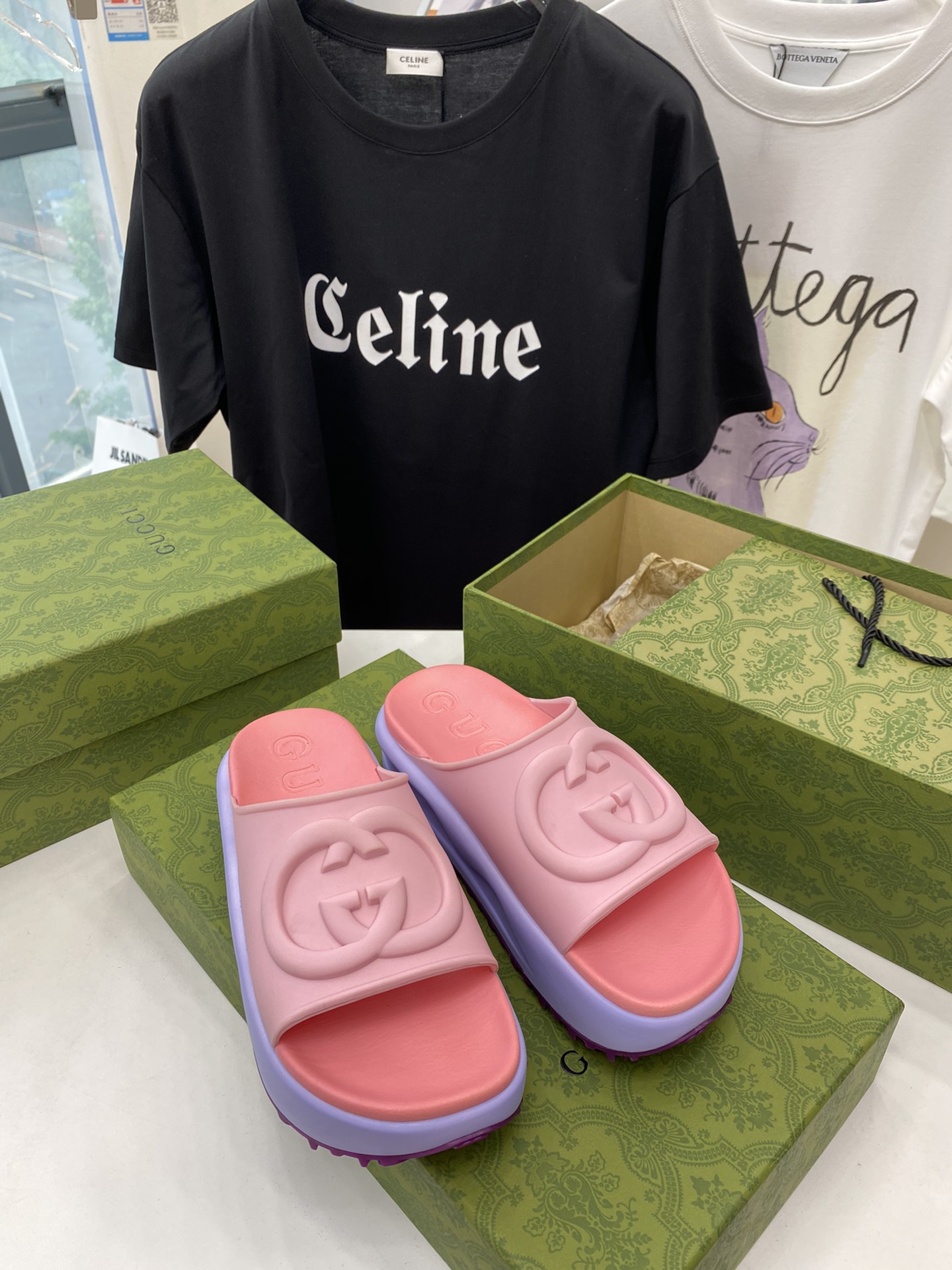 G*u*i slides-5cm