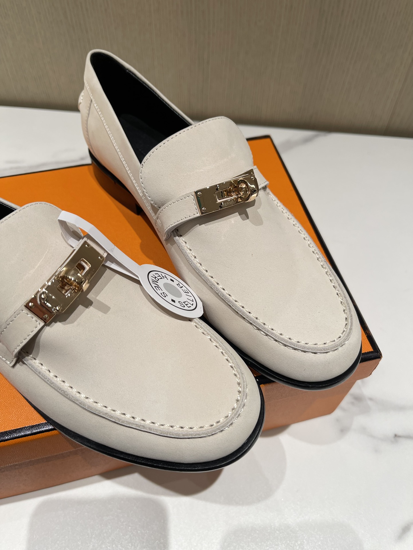 H**mes loafers(eu35-eu40)