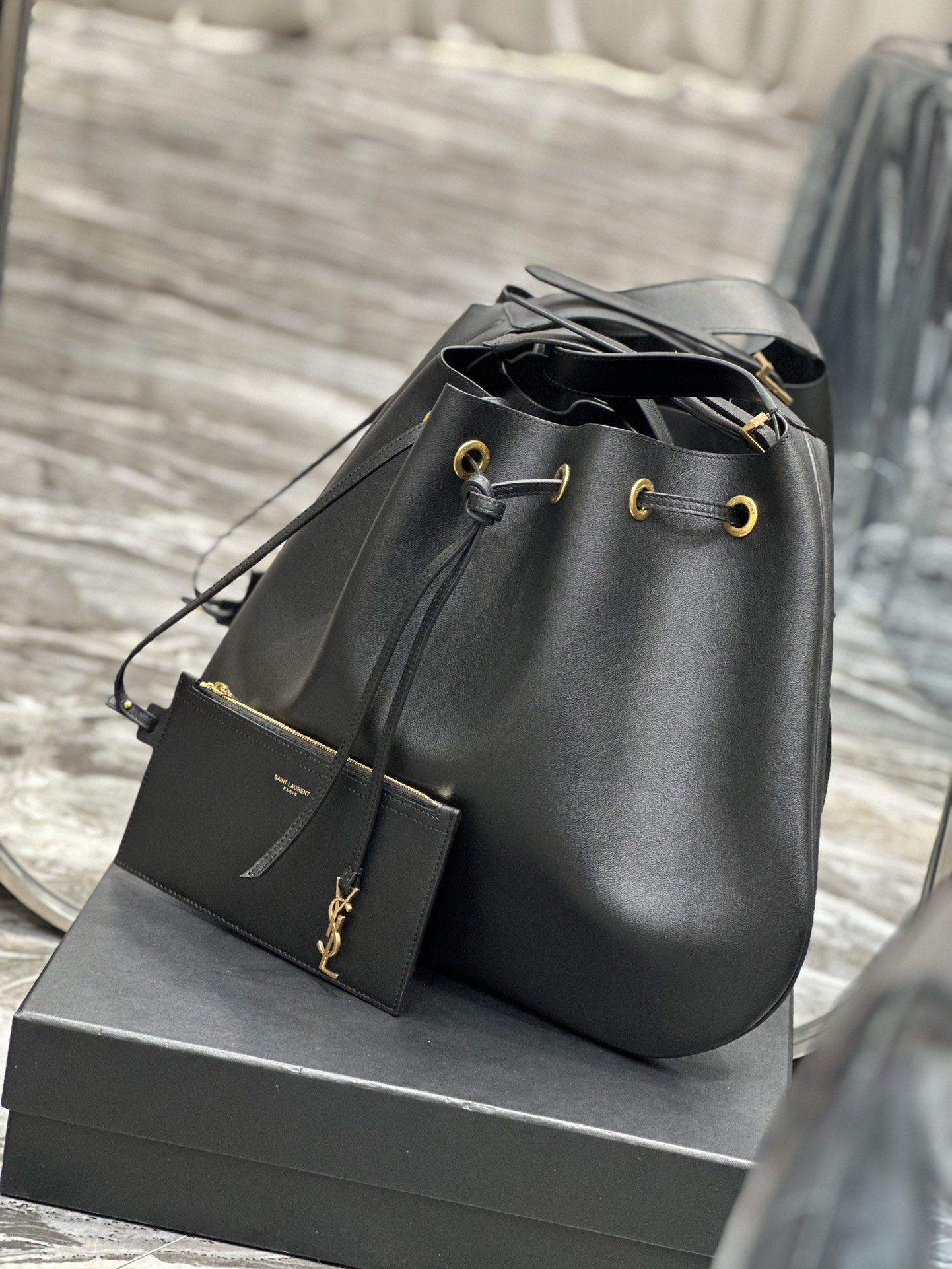 Y*L flat hobo bag-44×33×2.5cm