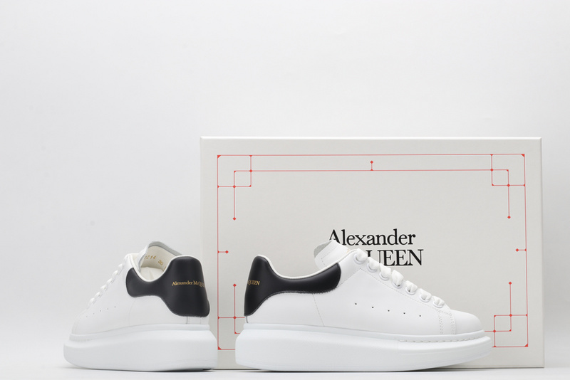 A1exa*der m*q*en sports shoes