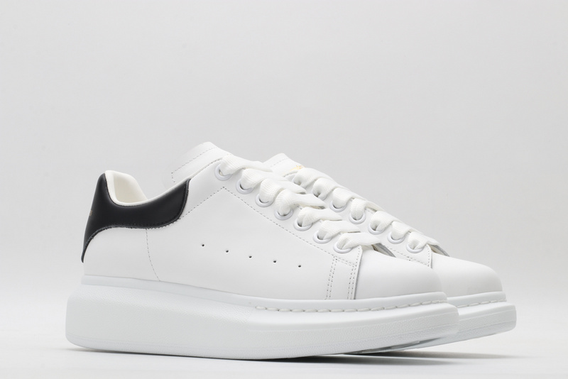 A1exa*der m*q*en sports shoes